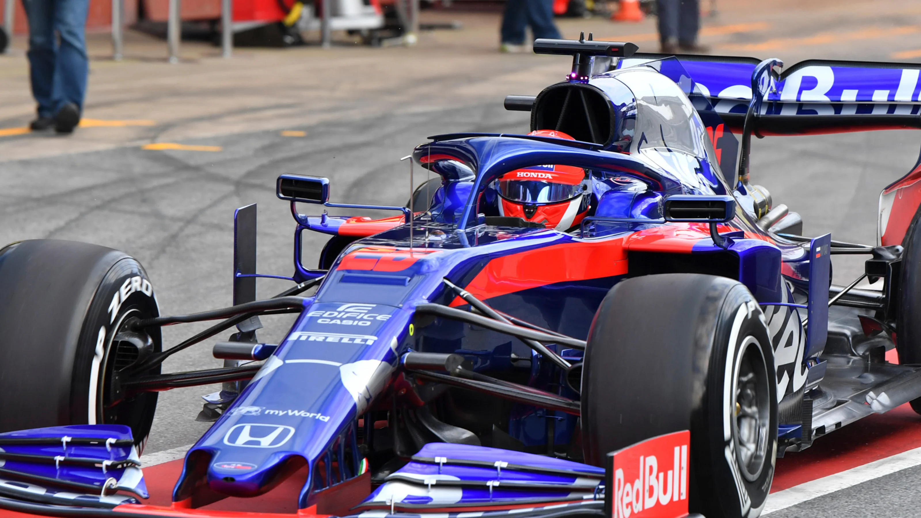 CIRCUIT DE BARCELONA-CATALUNYA, SPAIN - FEBRUARY 18: Daniil Kvyat, Scuderia Toro Rosso STR14 during