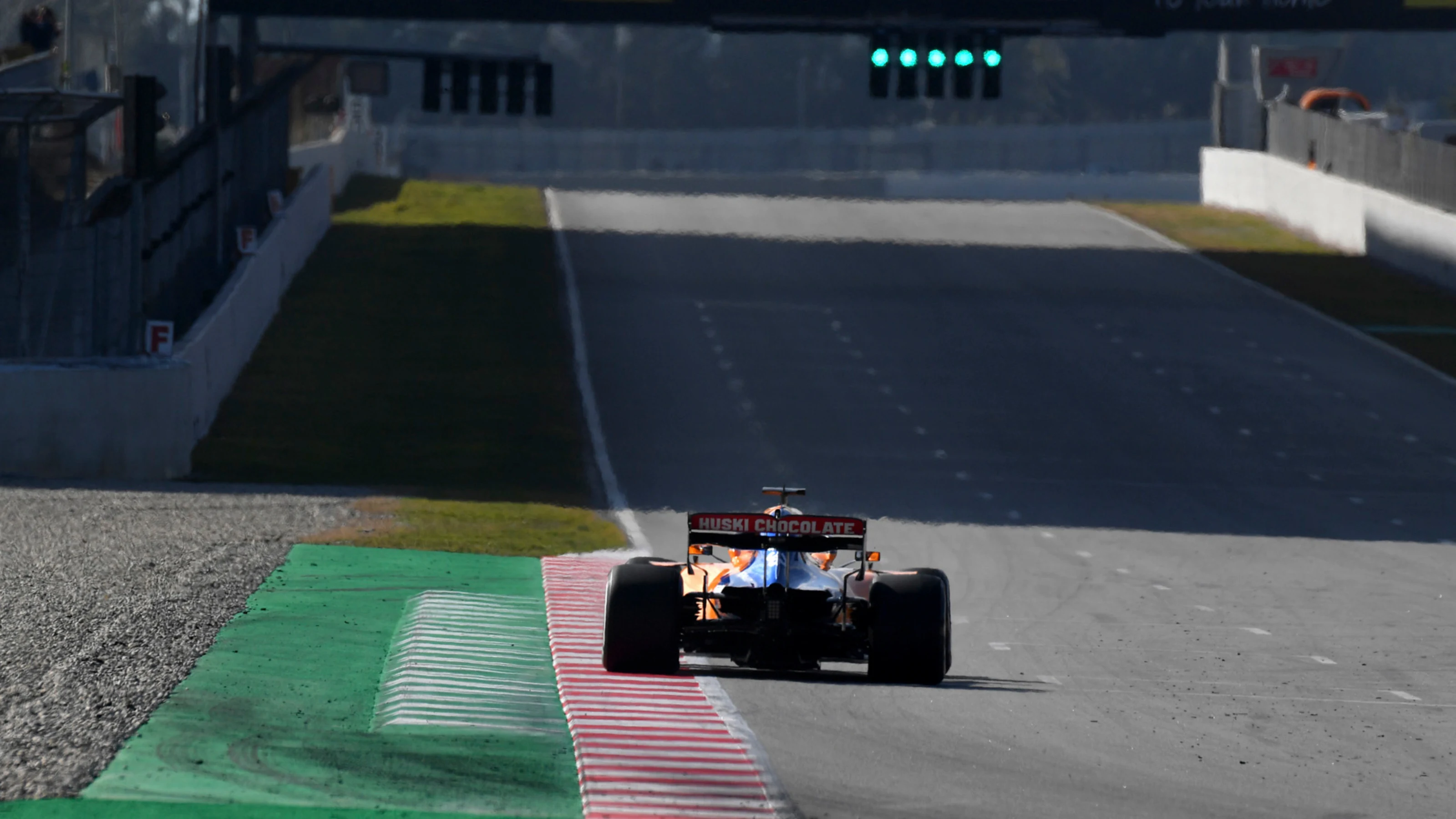 CIRCUIT DE BARCELONA-CATALUNYA, SPAIN - FEBRUARY 18: Carlos Sainz Jr, McLaren MCL34 during the