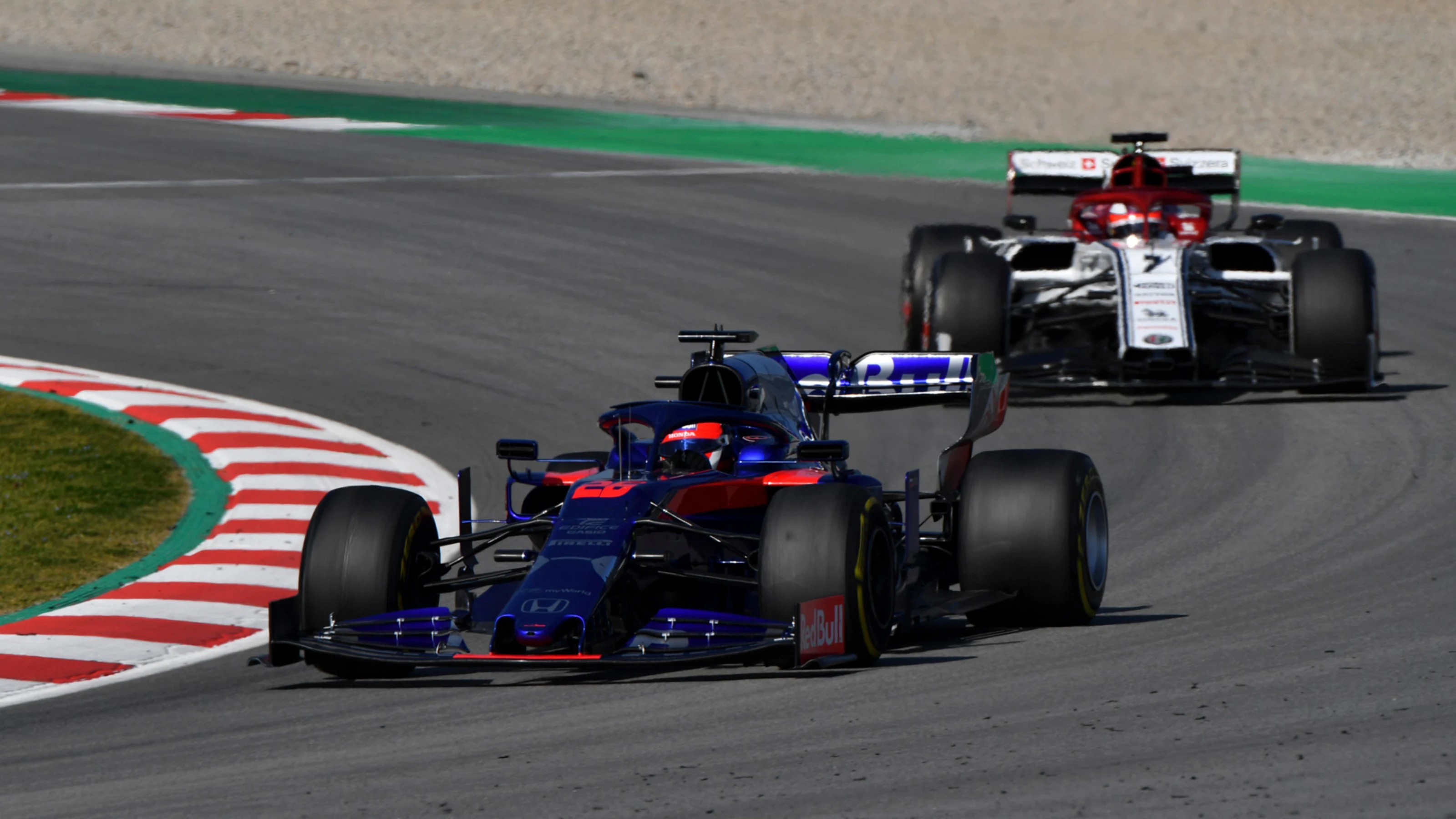 CIRCUIT DE BARCELONA-CATALUNYA, SPAIN - FEBRUARY 18: Daniil Kvyat, Scuderia Toro Rosso STR14 during