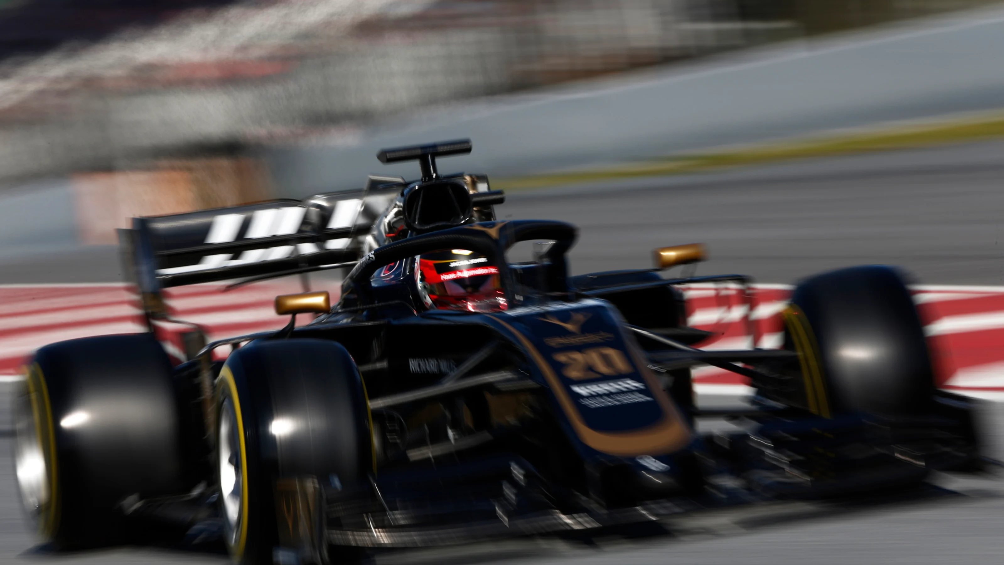 CIRCUIT DE BARCELONA-CATALUNYA, SPAIN - FEBRUARY 26: Kevin Magnussen, Haas F1 Team VF-19 during the