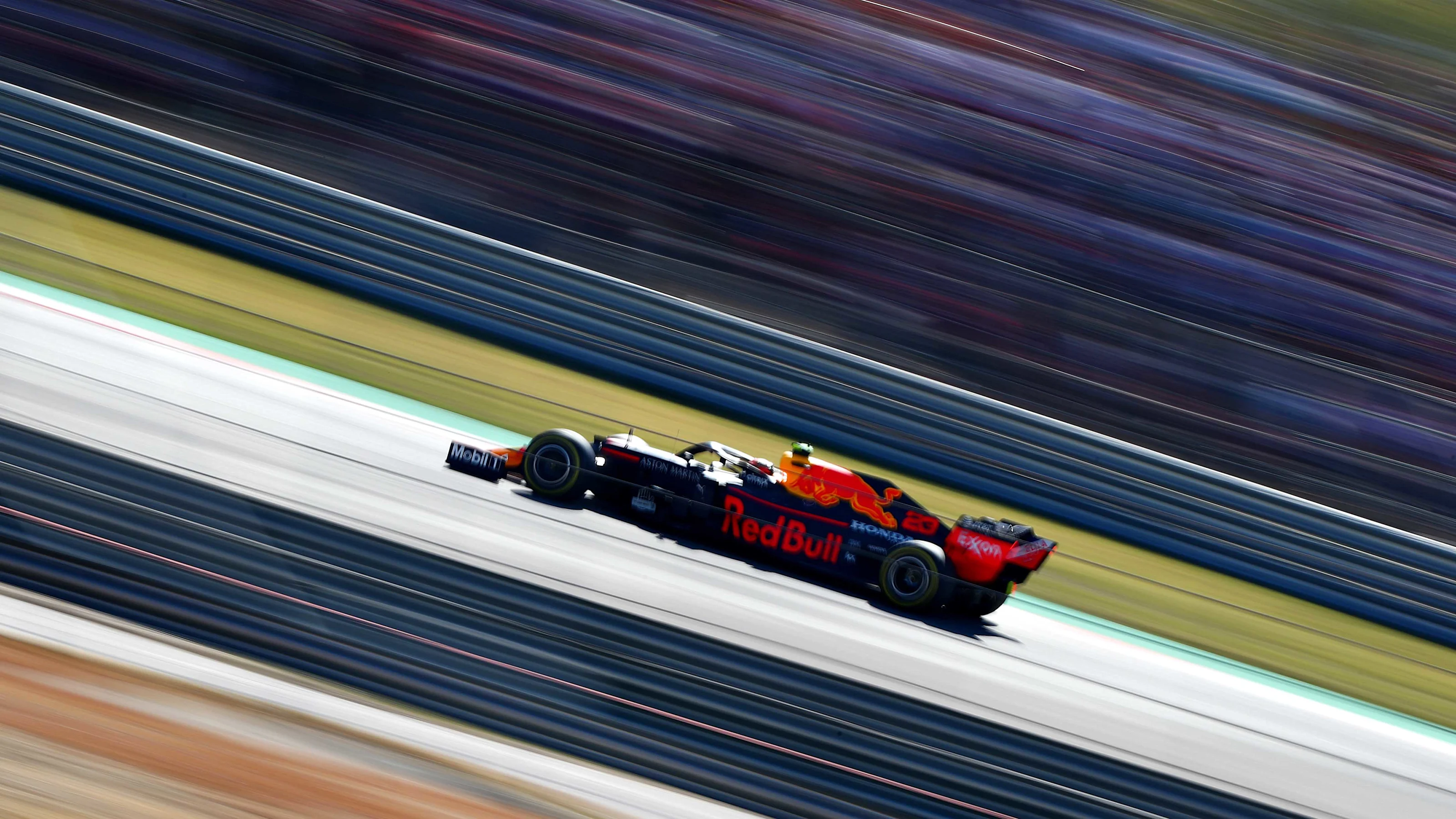 AUSTIN, TEXAS - NOVEMBER 03: Alexander Albon of Thailand driving the (23) Aston Martin Red Bull