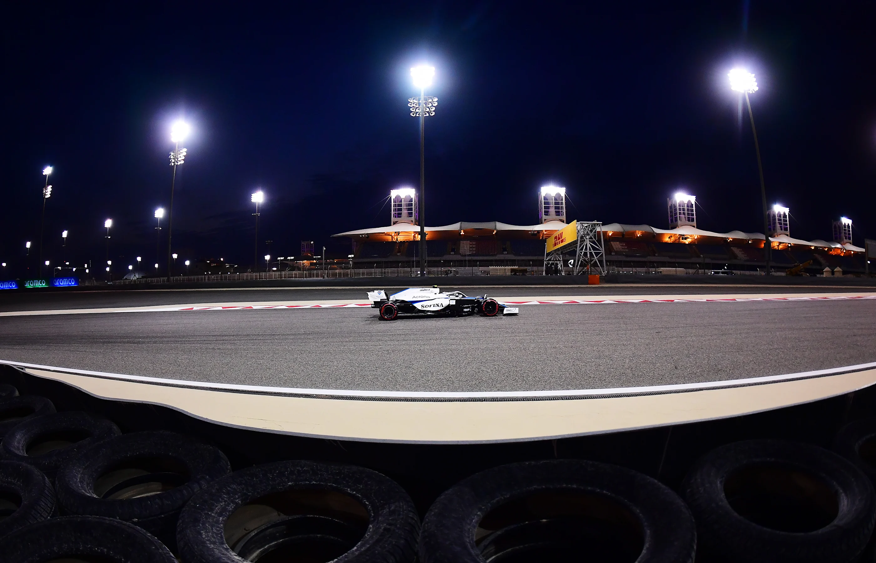 BAHRAIN, BAHRAIN - NOVEMBER 28: Nicholas Latifi of Canada driving the (6) Williams Racing FW43