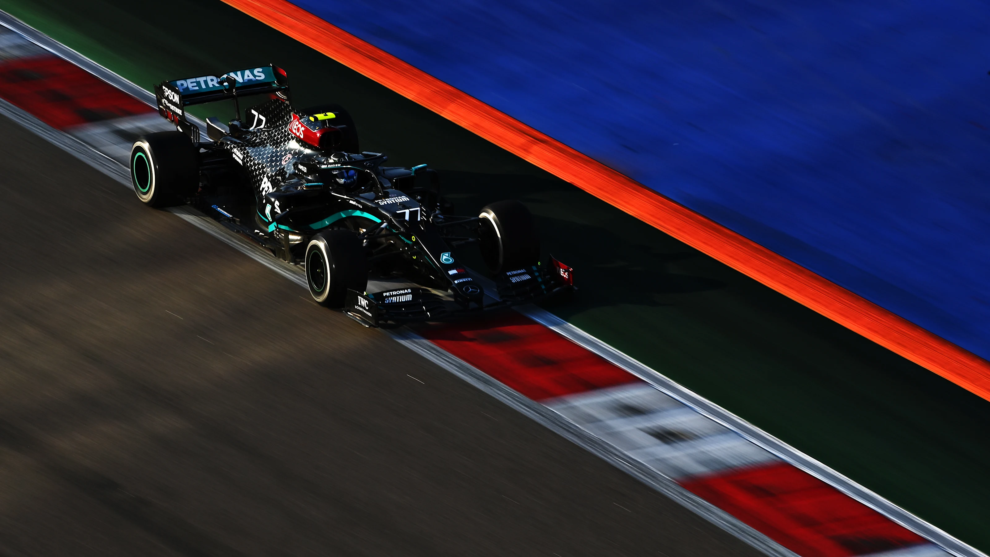 SOCHI, RUSSIA - SEPTEMBER 25: Valtteri Bottas of Finland driving the (77) Mercedes AMG Petronas F1