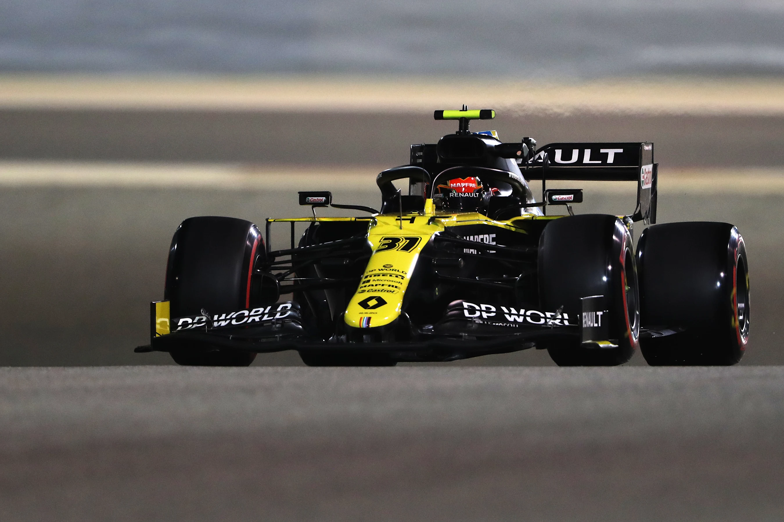 BAHRAIN, BAHRAIN - DECEMBER 04: Esteban Ocon of France driving the (31) Renault Sport Formula One