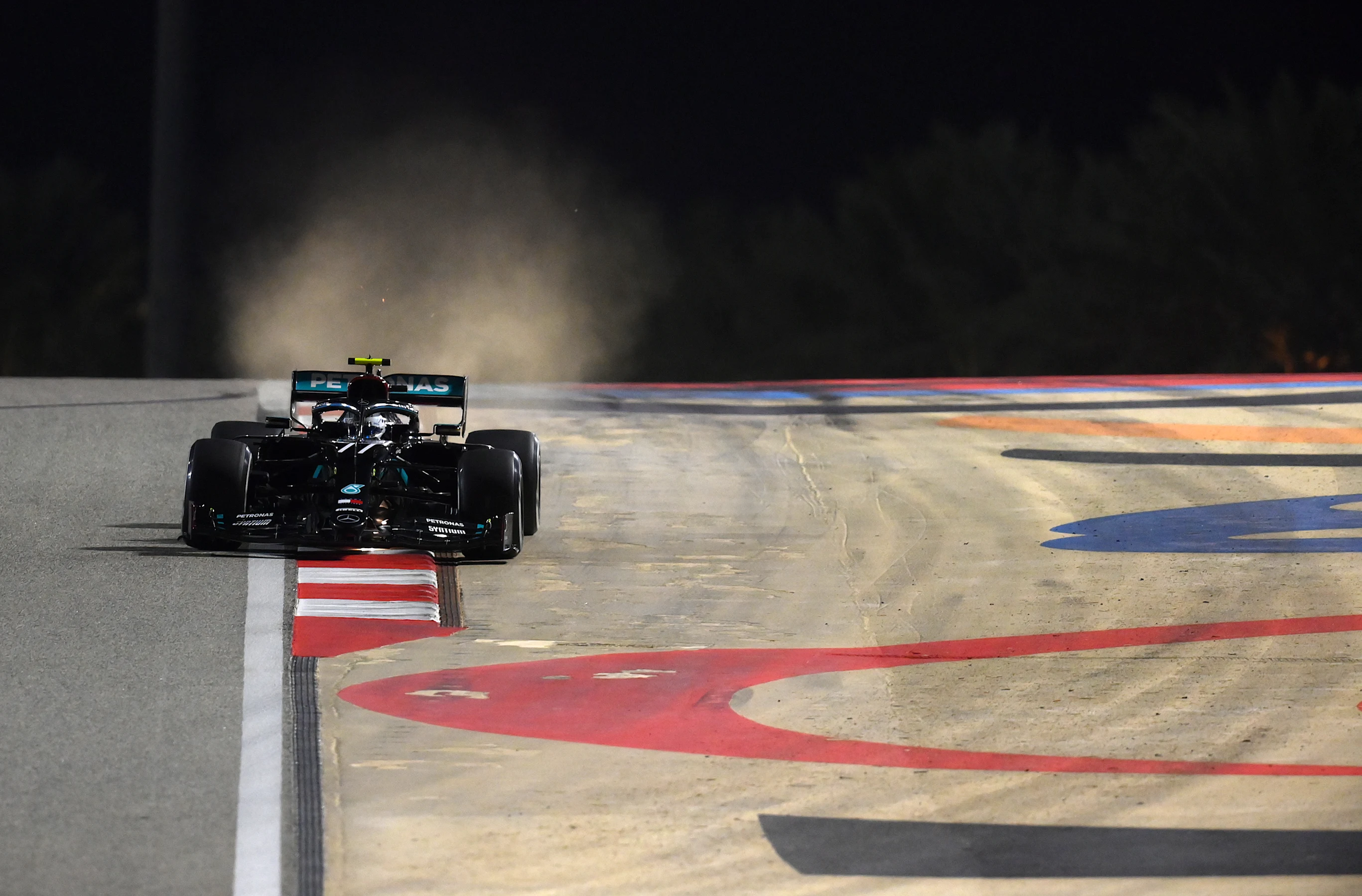 BAHRAIN, BAHRAIN - DECEMBER 04: Valtteri Bottas of Finland driving the (77) Mercedes AMG Petronas