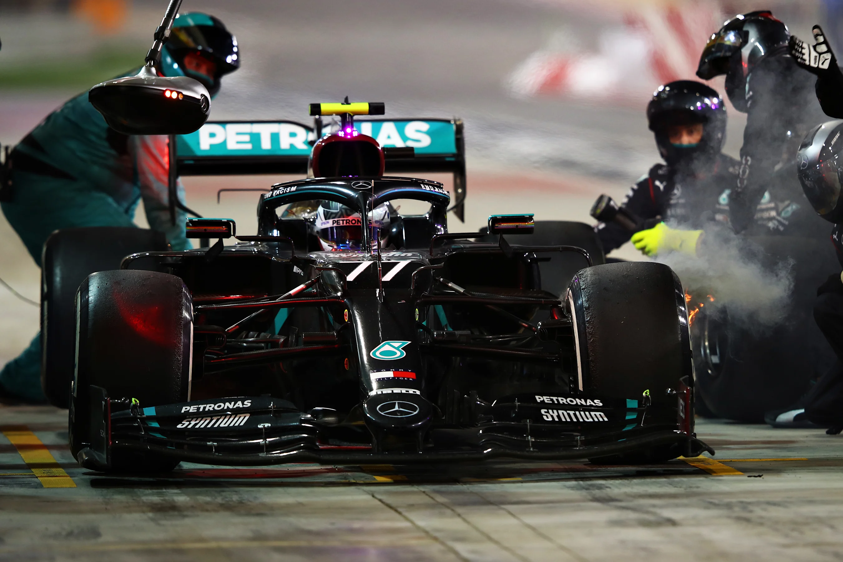 BAHRAIN, BAHRAIN - DECEMBER 06: Valtteri Bottas of Finland driving the (77) Mercedes AMG Petronas