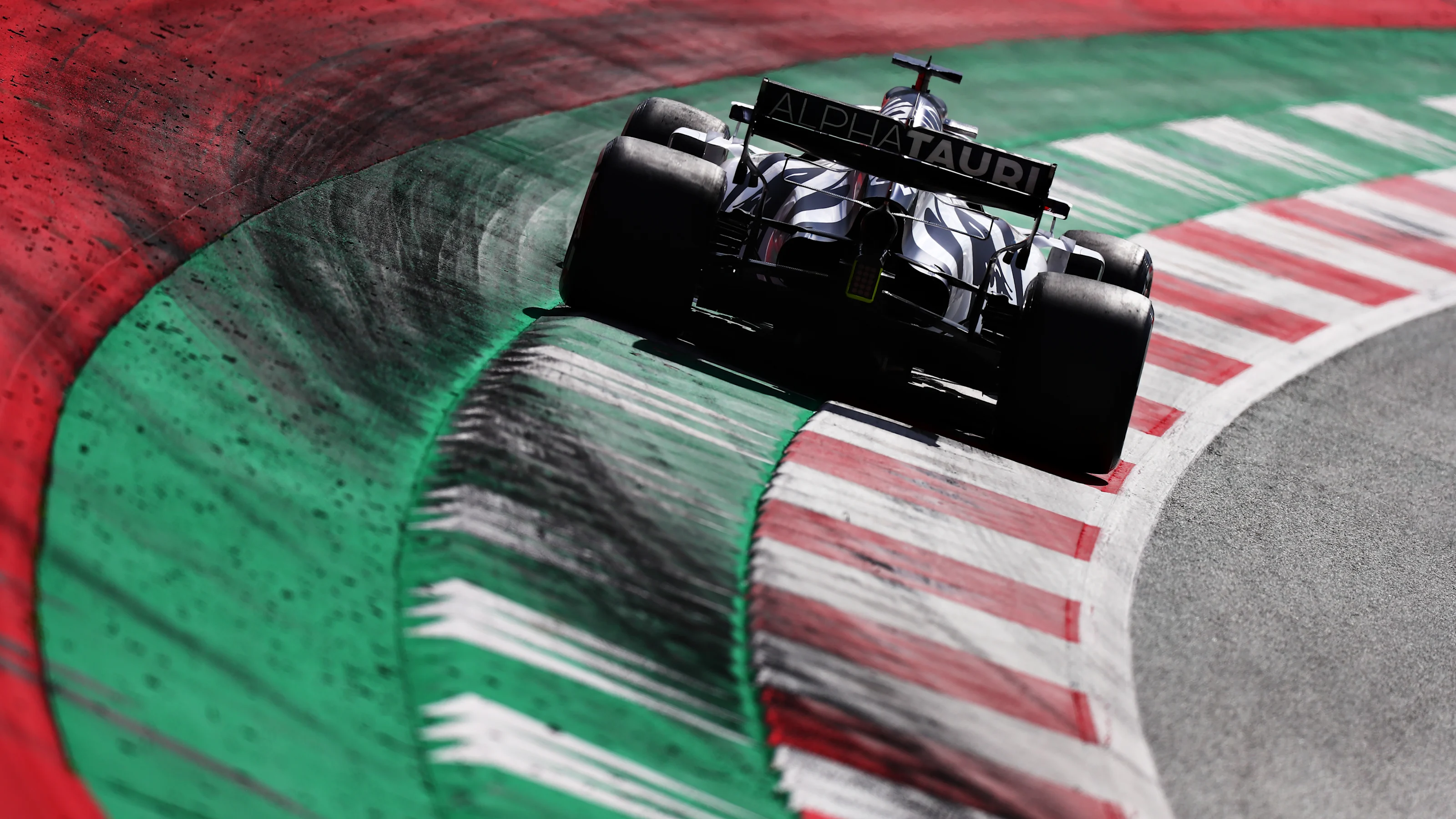 SPIELBERG, AUSTRIA - JULY 12: Daniil Kvyat of Russia driving the (26) Scuderia AlphaTauri AT01