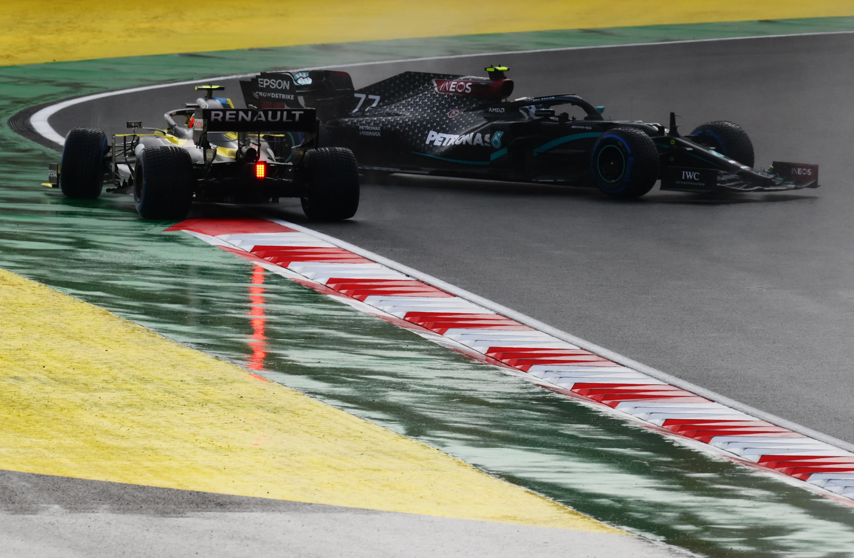 ISTANBUL, TURKEY - NOVEMBER 15: Valtteri Bottas of Finland driving the (77) Mercedes AMG Petronas