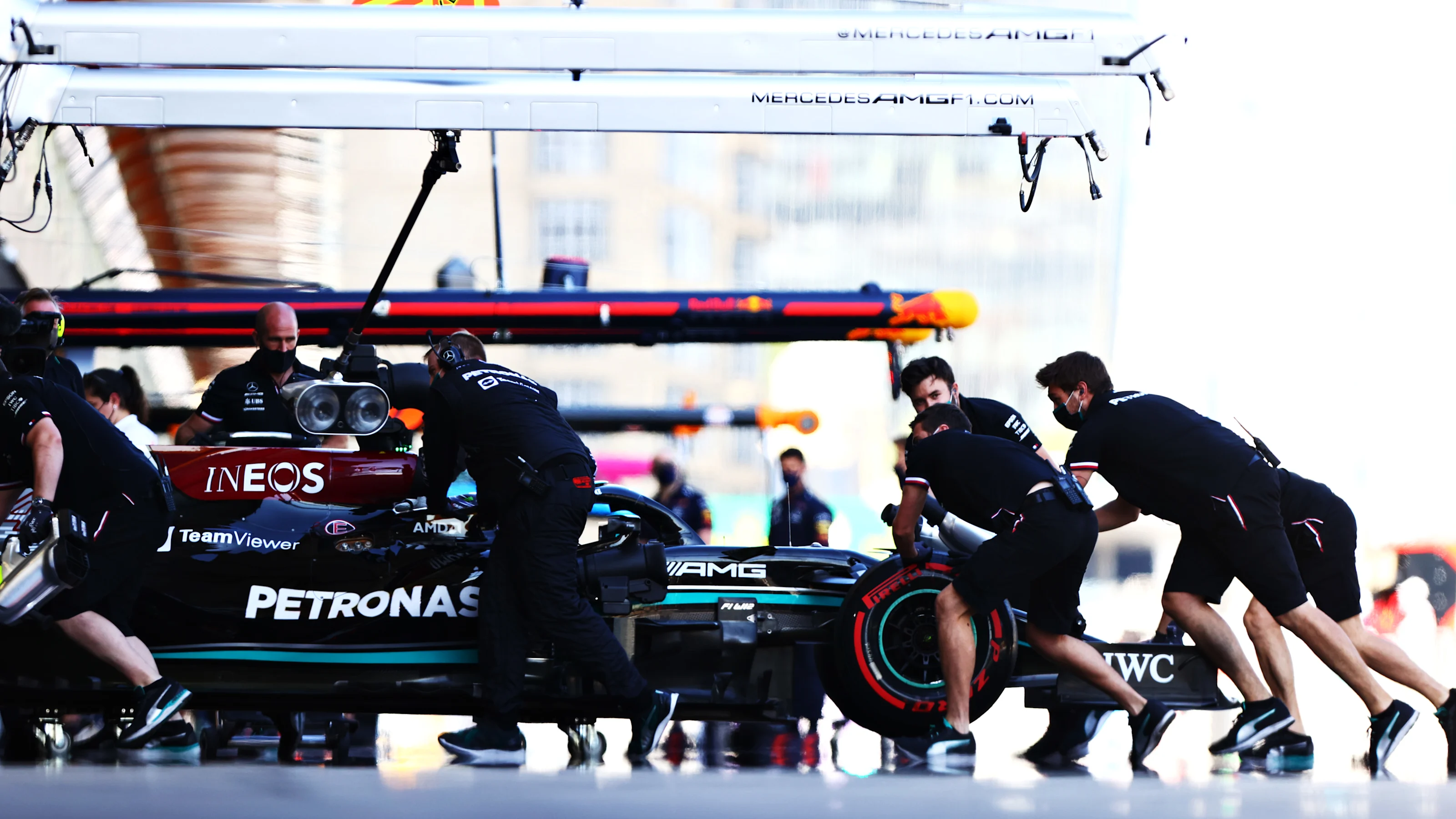 BAKU, AZERBAIJAN - JUNE 05: Lewis Hamilton of Great Britain driving the (44) Mercedes AMG Petronas