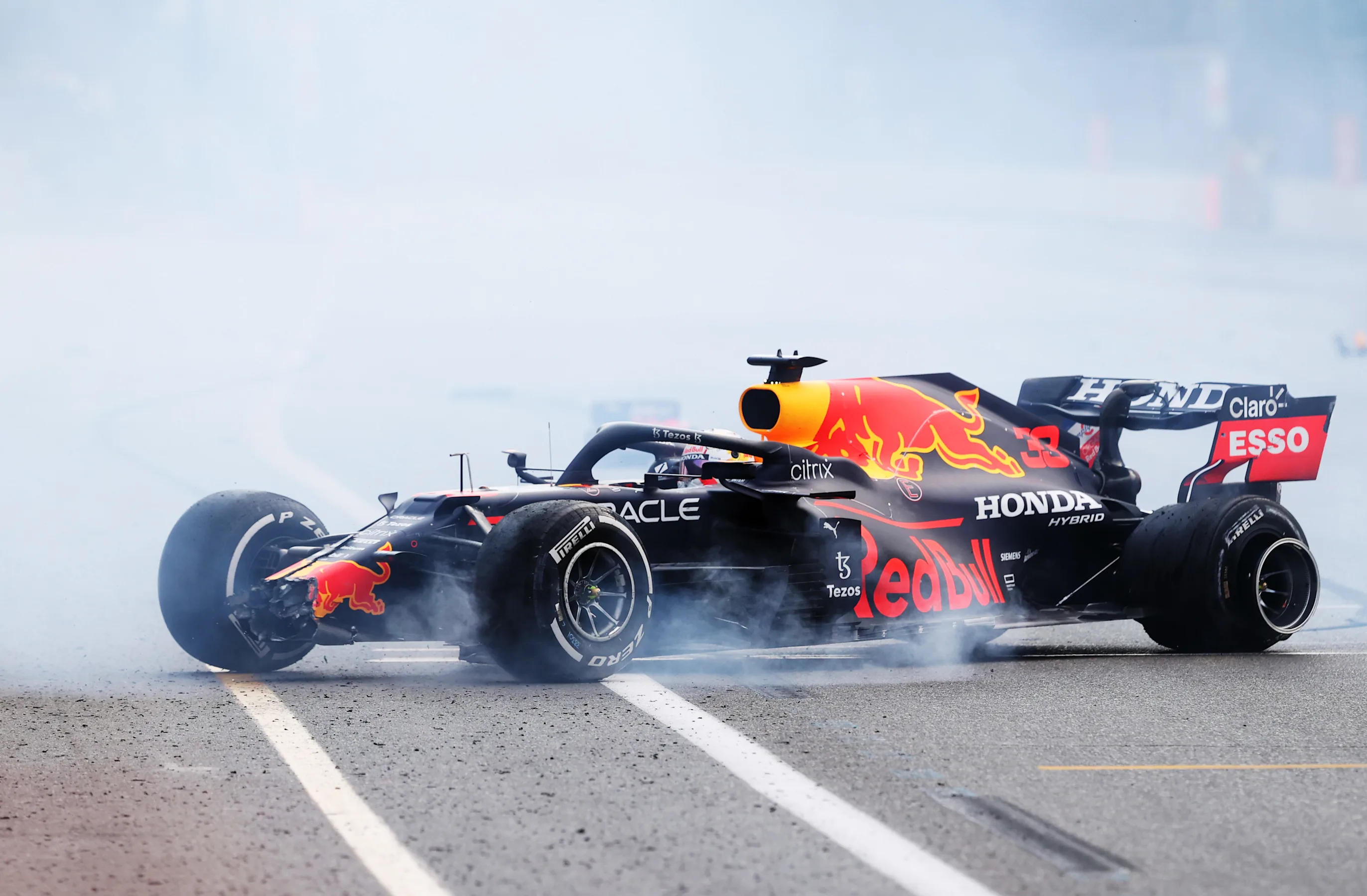 BAKU, AZERBAIJAN - JUNE 06: Max Verstappen of the Netherlands driving the (33) Red Bull Racing