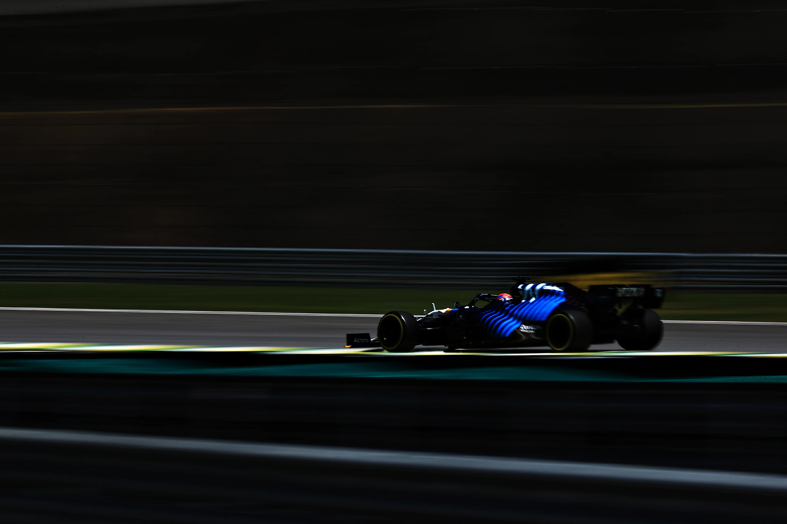 SAO PAULO, BRAZIL - NOVEMBER 13: George Russell of Great Britain driving the (63) Williams Racing