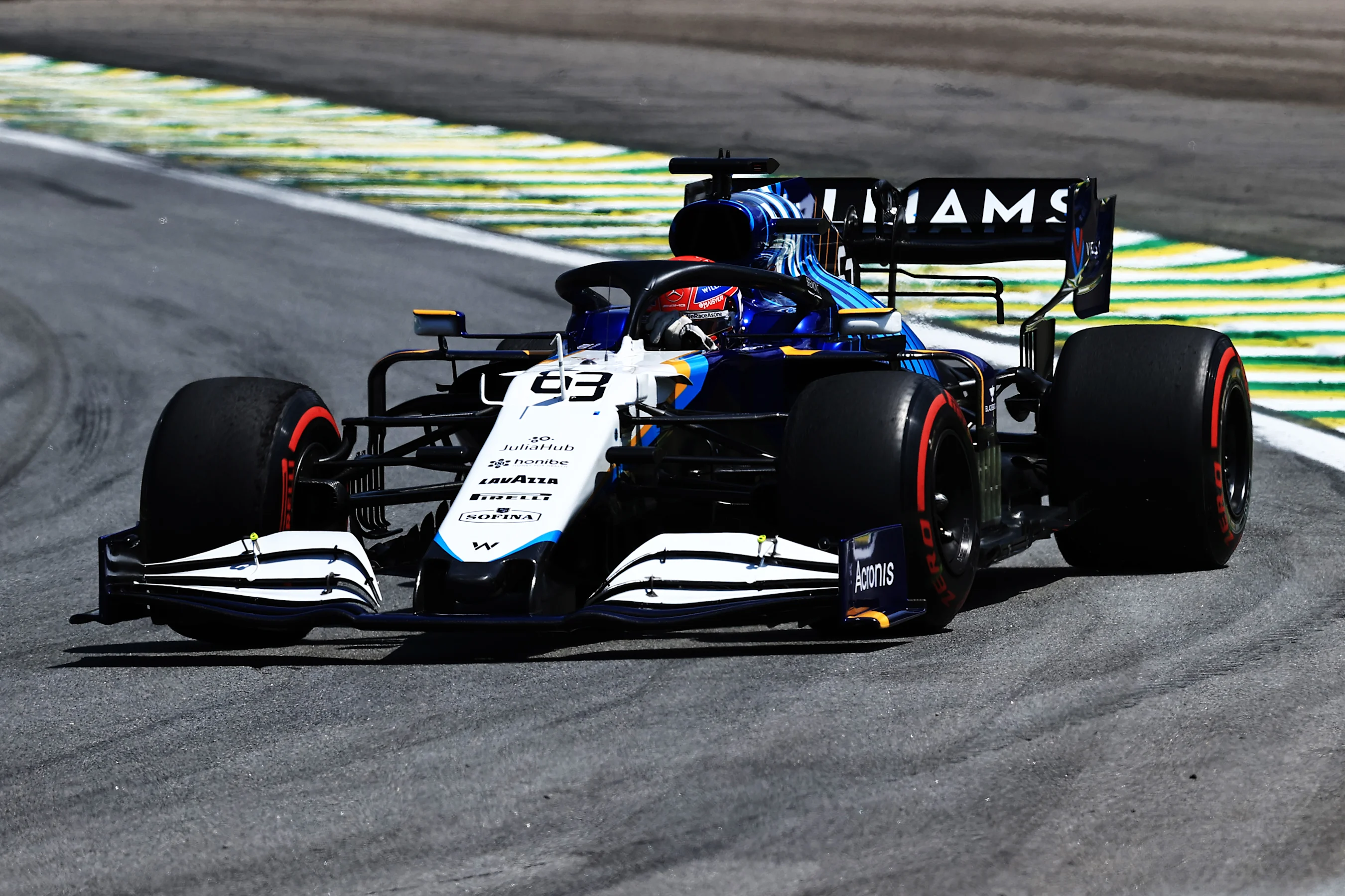 SAO PAULO, BRAZIL - NOVEMBER 14: George Russell of Great Britain driving the (63) Williams Racing