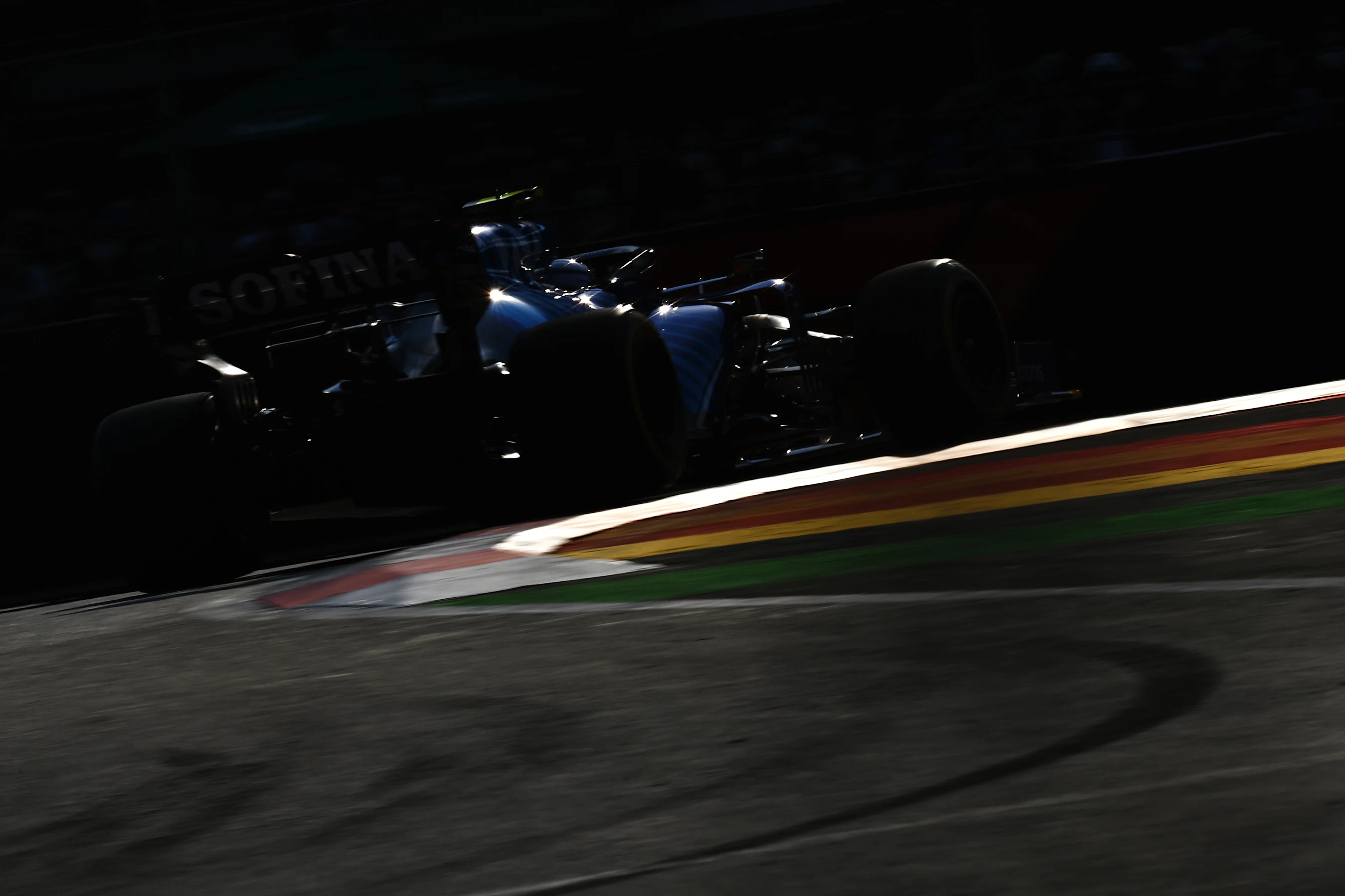 MEXICO CITY, MEXICO - NOVEMBER 05: Nicholas Latifi of Canada driving the (6) Williams Racing FW43B