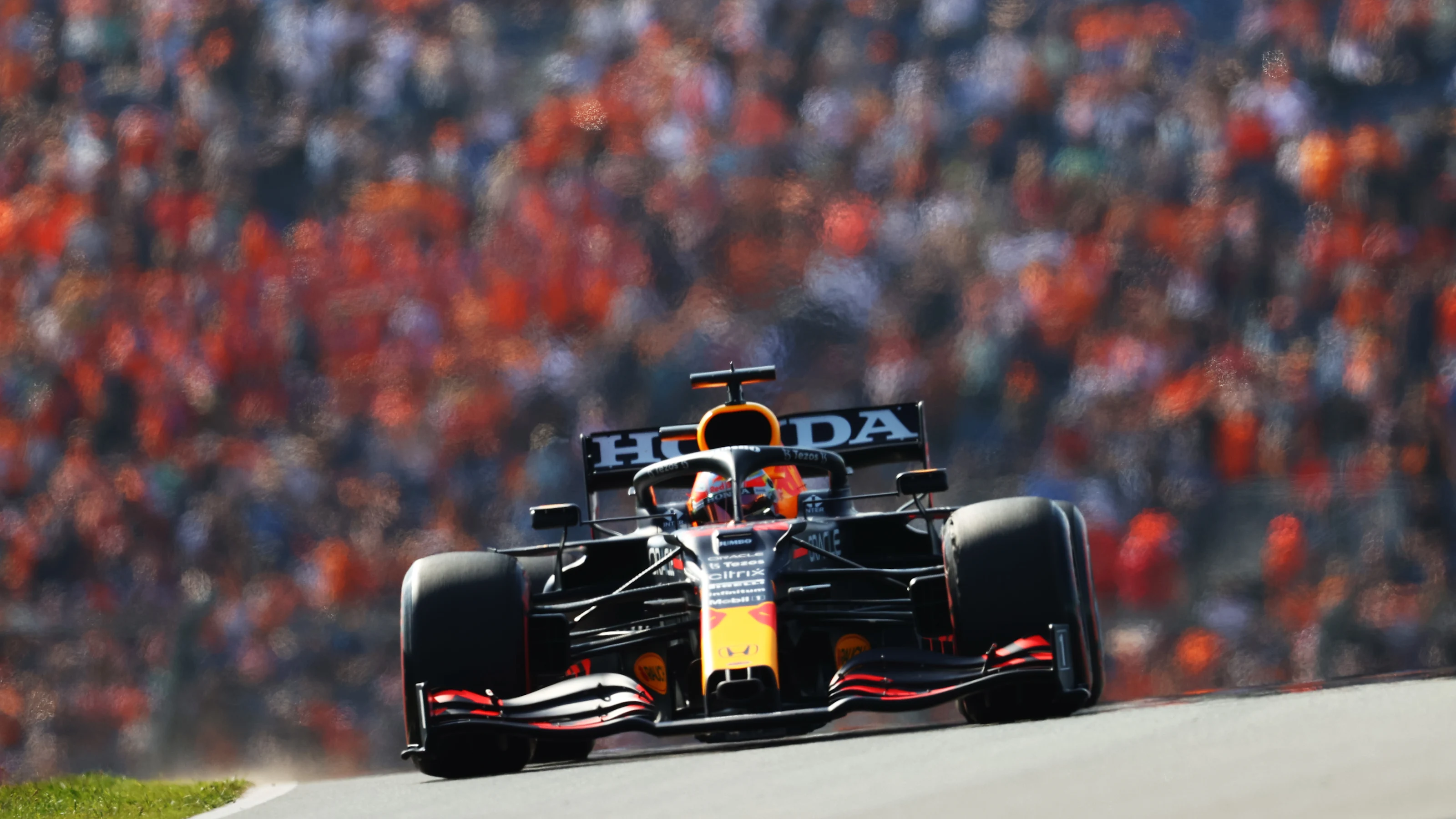 ZANDVOORT, NETHERLANDS - SEPTEMBER 03: Max Verstappen of the Netherlands driving the (33) Red Bull