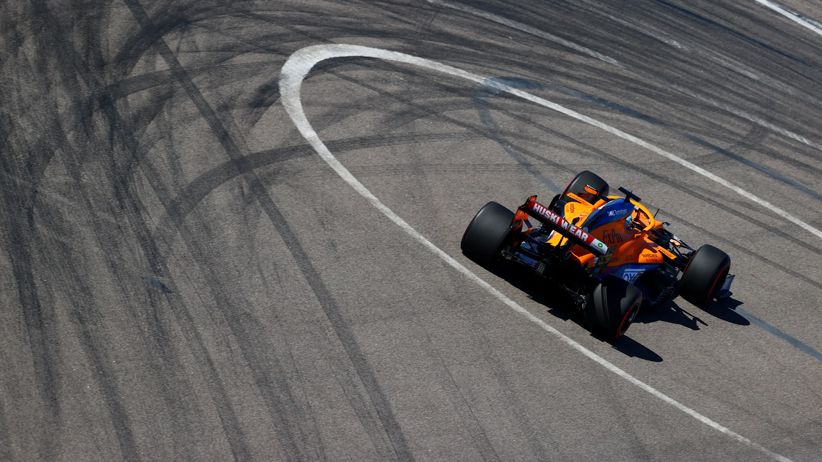 SOCHI, RUSSIA - SEPTEMBER 24: Daniel Ricciardo of Australia driving the (3) McLaren F1 Team MCL35M