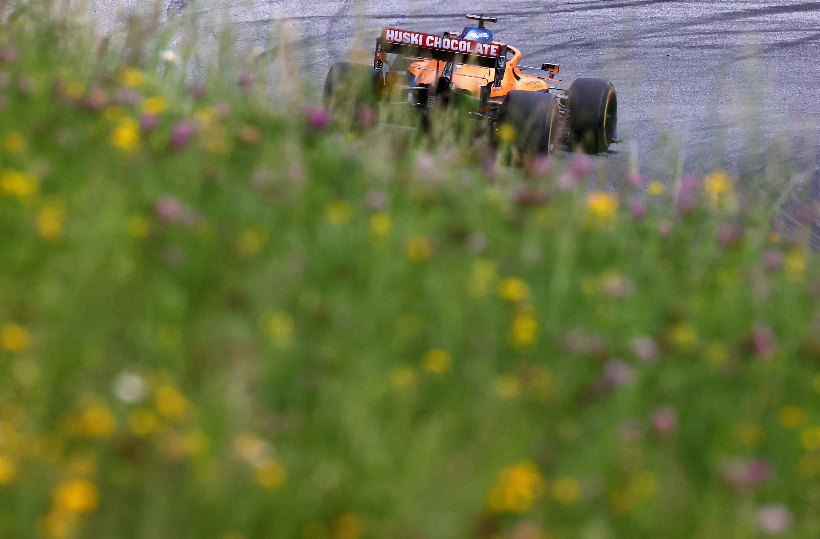 SPIELBERG, AUSTRIA - JUNE 27: Daniel Ricciardo of Australia driving the (3) McLaren F1 Team MCL35M