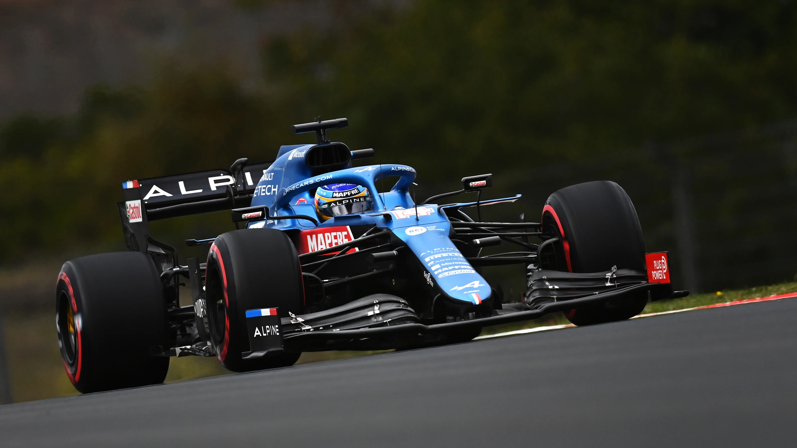 ISTANBUL, TURKEY - OCTOBER 09: Fernando Alonso of Spain driving the (14) Alpine A521 Renault during