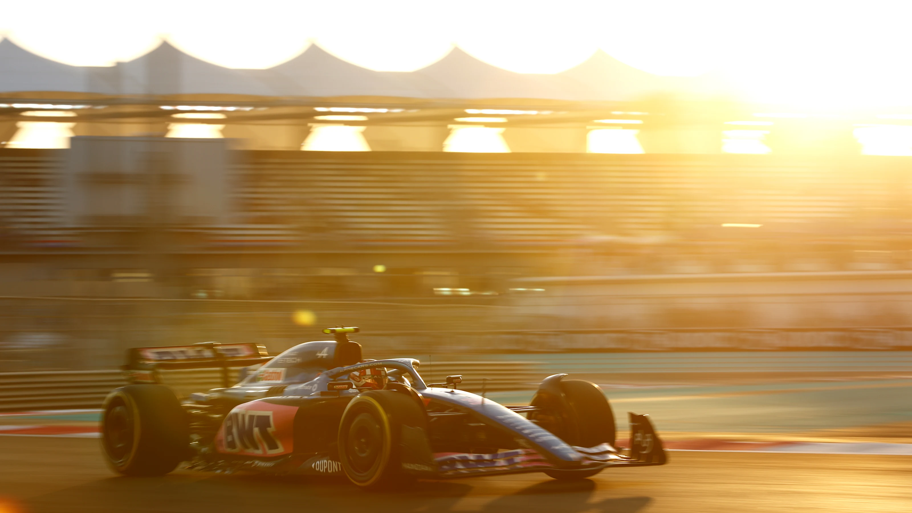 ABU DHABI, UNITED ARAB EMIRATES - NOVEMBER 18: Esteban Ocon of France driving the (31) Alpine F1