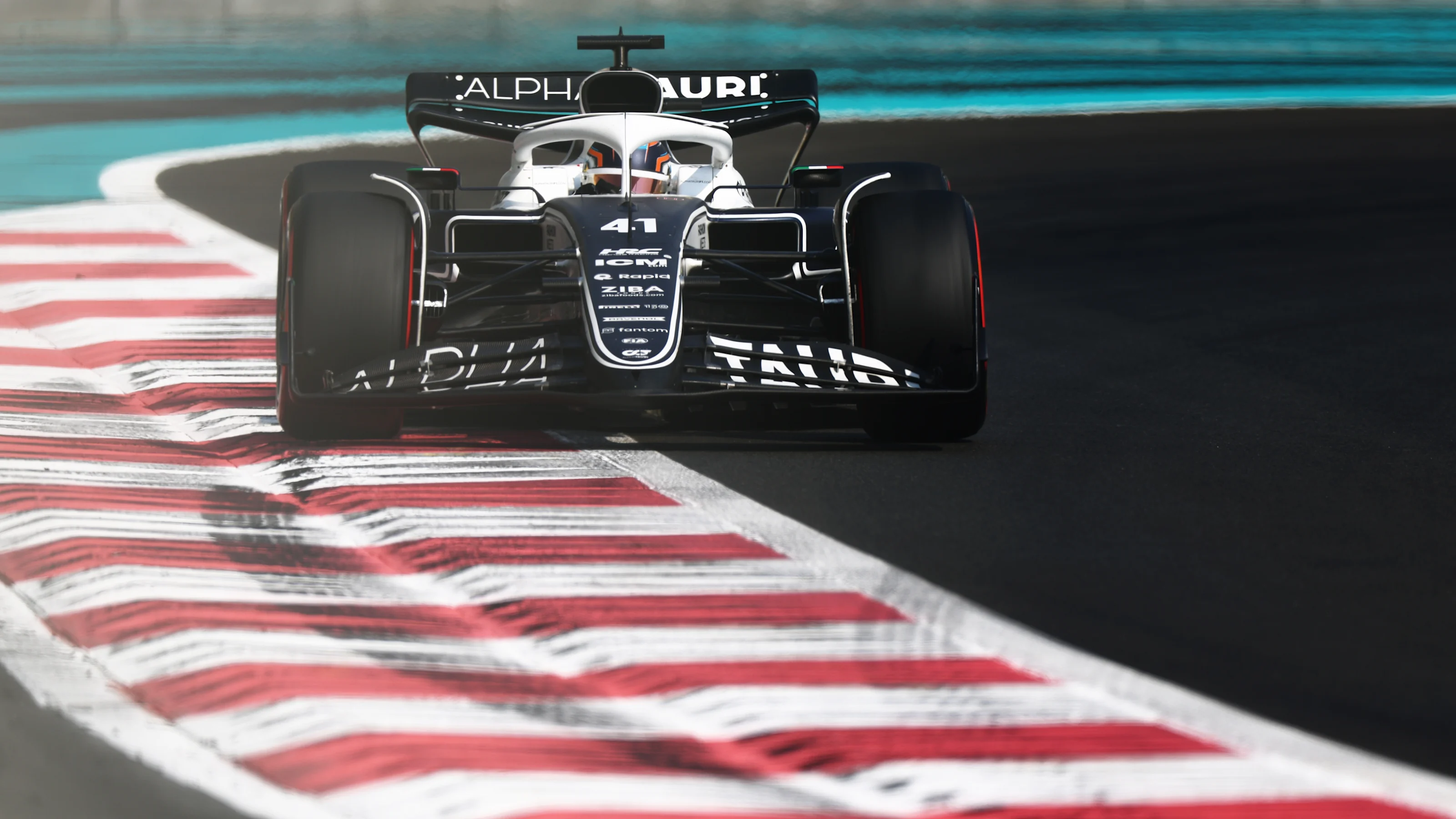 ABU DHABI, UNITED ARAB EMIRATES - NOVEMBER 22: Nyck de Vries of Netherlands and Scuderia AlphaTauri