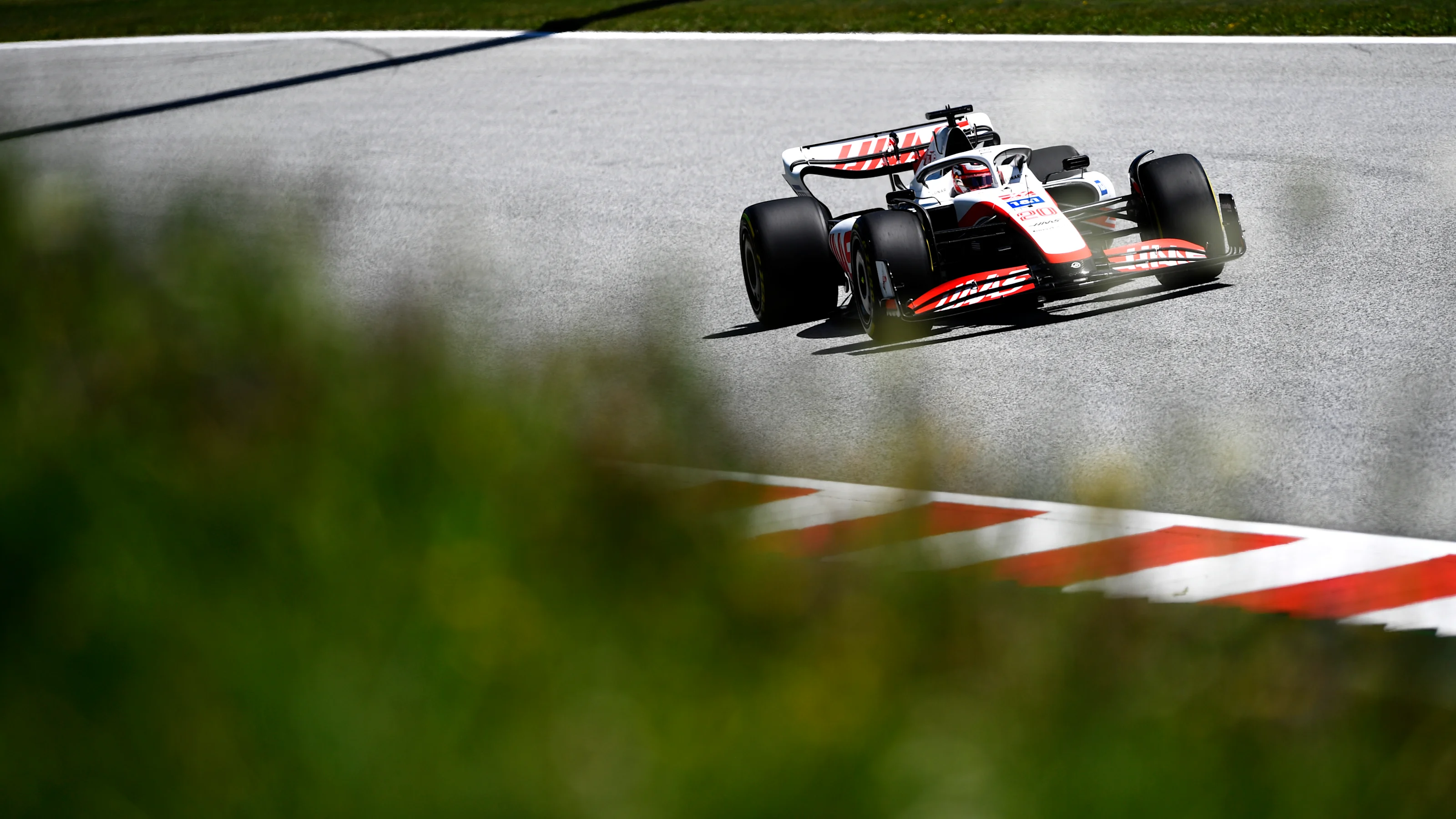 SPIELBERG, AUSTRIA - JULY 08: Kevin Magnussen of Denmark driving the (20) Haas F1 VF-22 Ferrari on
