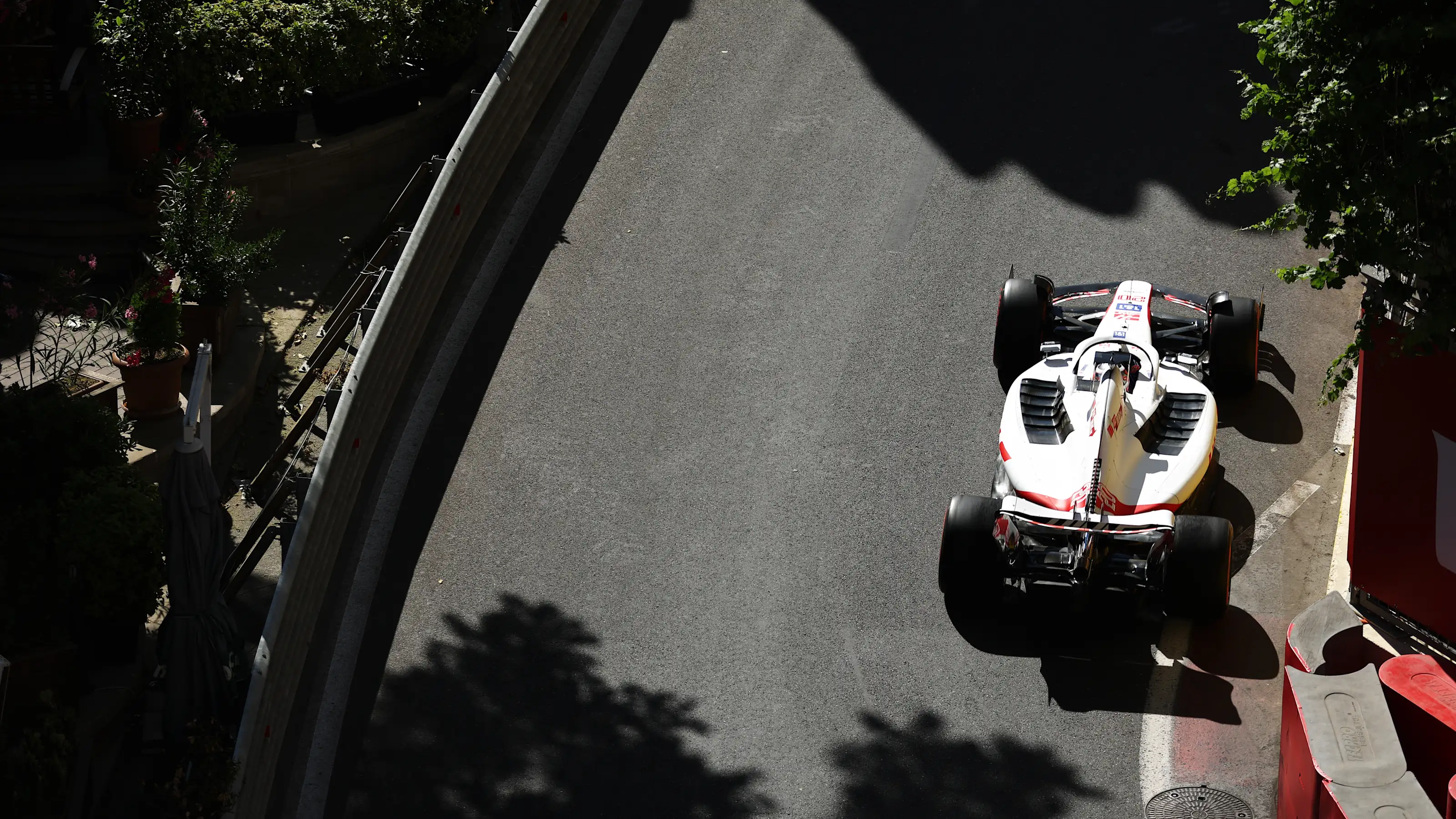 BAKU, AZERBAIJAN - JUNE 10: Kevin Magnussen of Denmark driving the (20) Haas F1 VF-22 Ferrari on