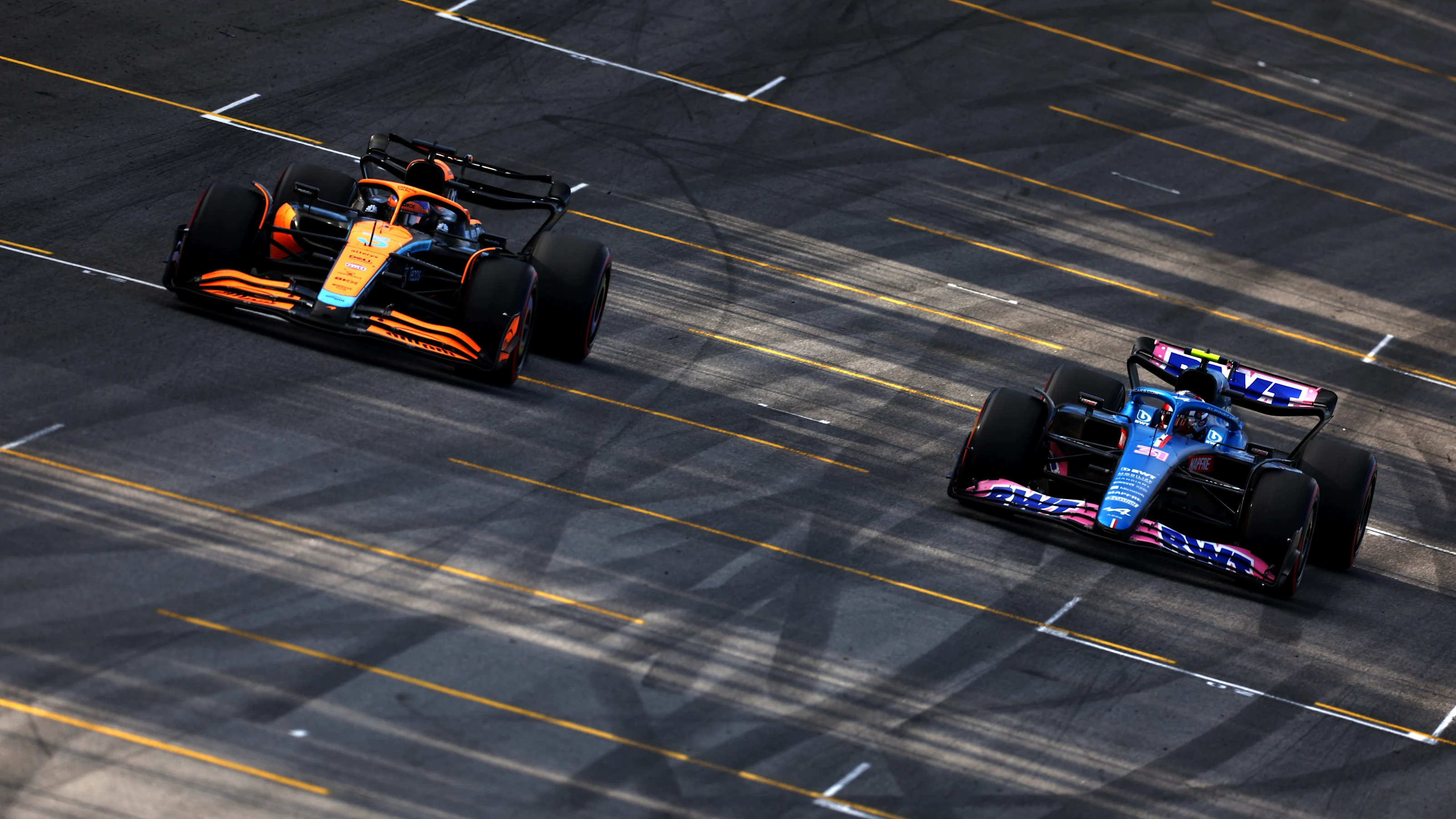SAO PAULO, BRAZIL - NOVEMBER 12: Daniel Ricciardo of Australia driving the (3) McLaren MCL36