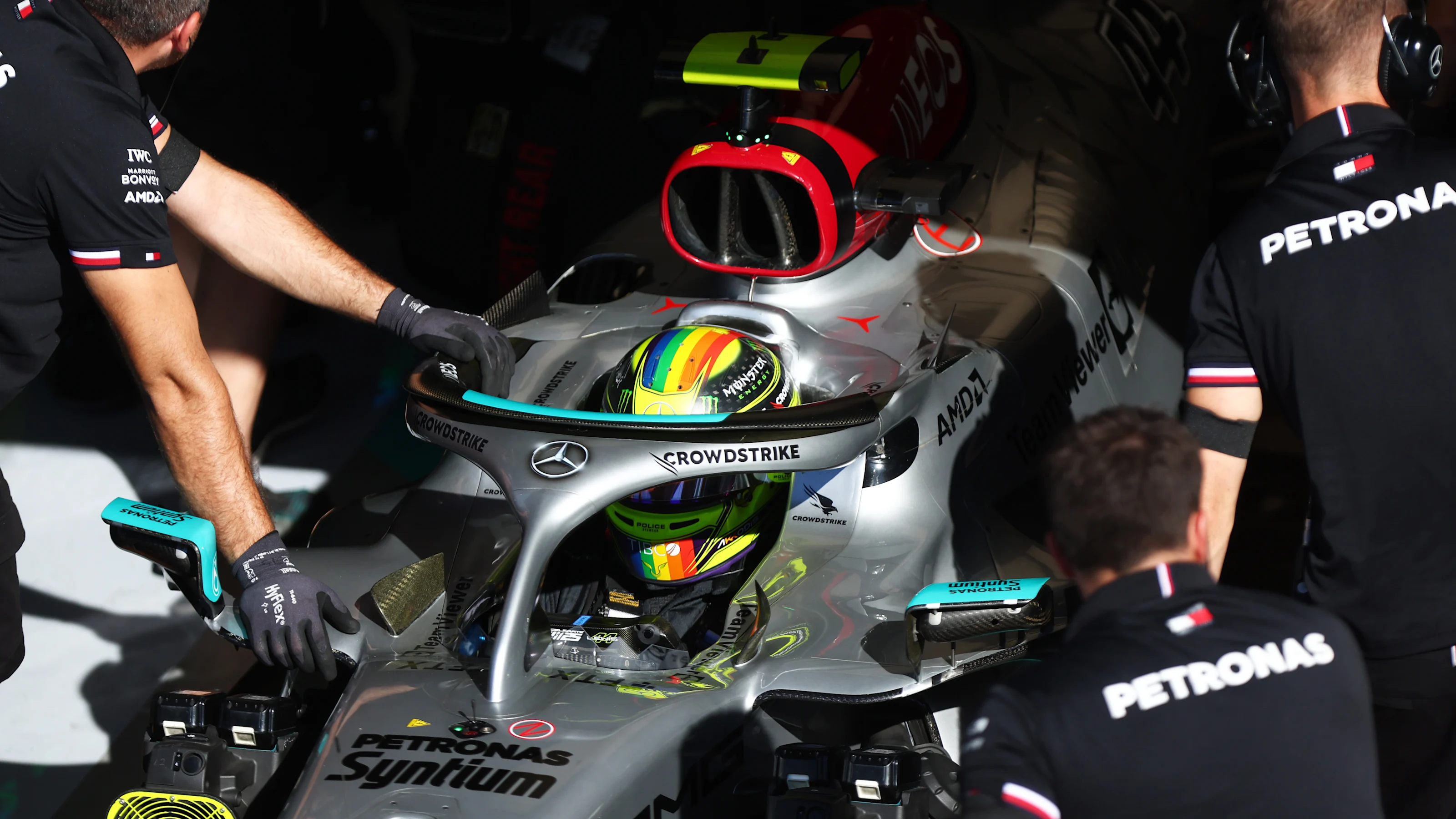 MONZA, ITALY - SEPTEMBER 10: Lewis Hamilton of Great Britain driving the (44) Mercedes AMG Petronas