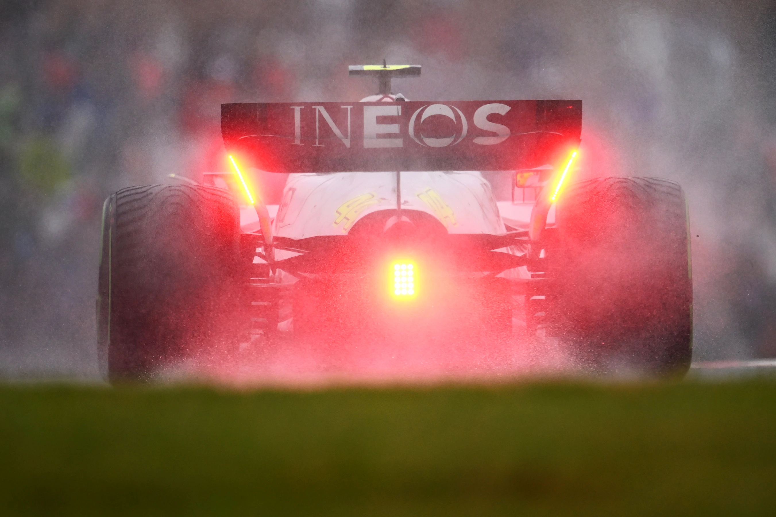 SUZUKA, JAPAN - OCTOBER 07: Lewis Hamilton of Great Britain driving the (44) Mercedes AMG Petronas