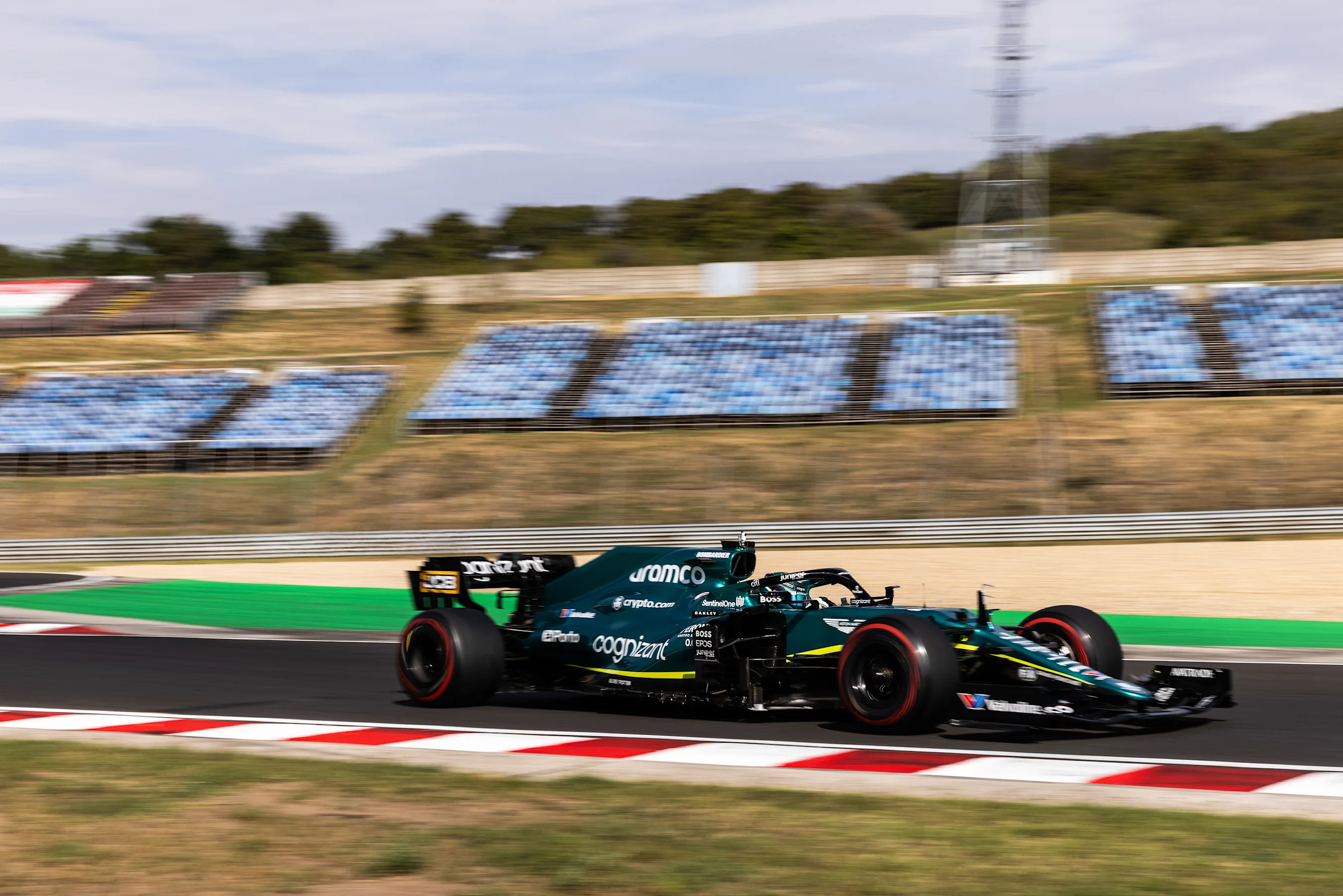 Action
Jessica Hawkins, Aston Martin AMR21