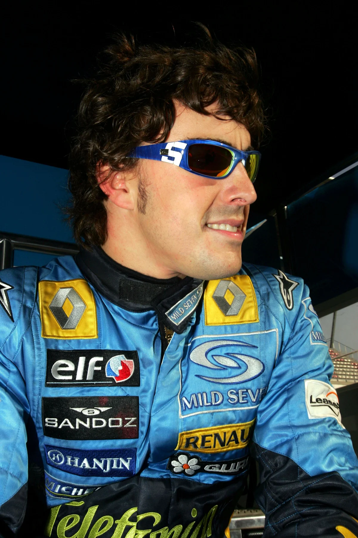 Fernando Alonso (ESP) Renault wears Quiksilver sunglasses. Formula One Testing, Barcelona, Spain,