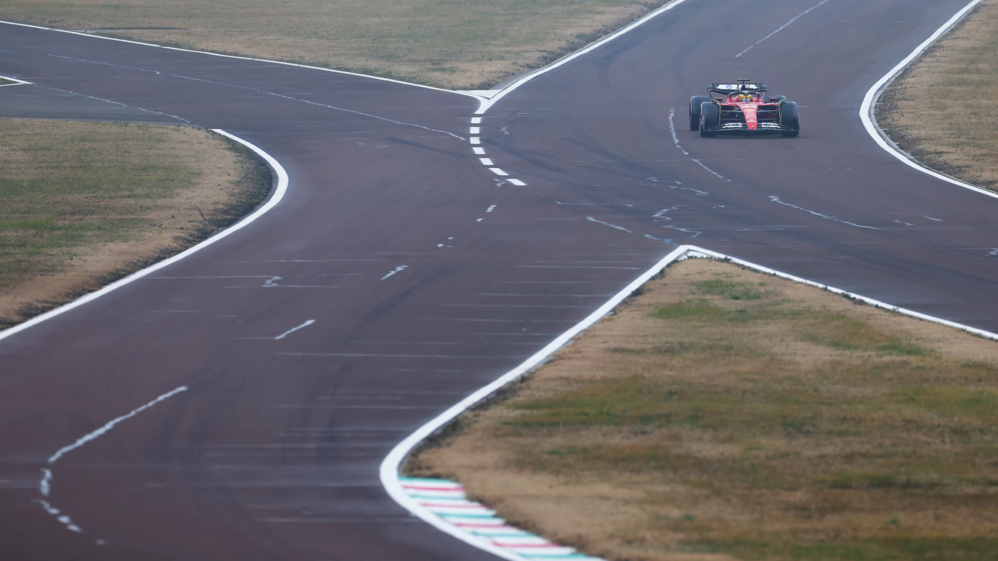 hamilton-ferrari-first-run-14.png