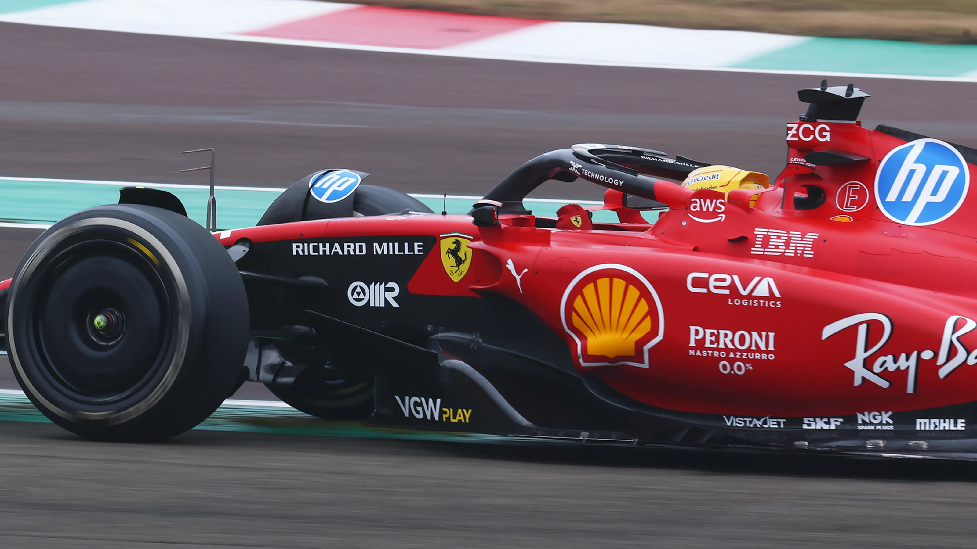 hamilton-first-ferrari-run-12.png