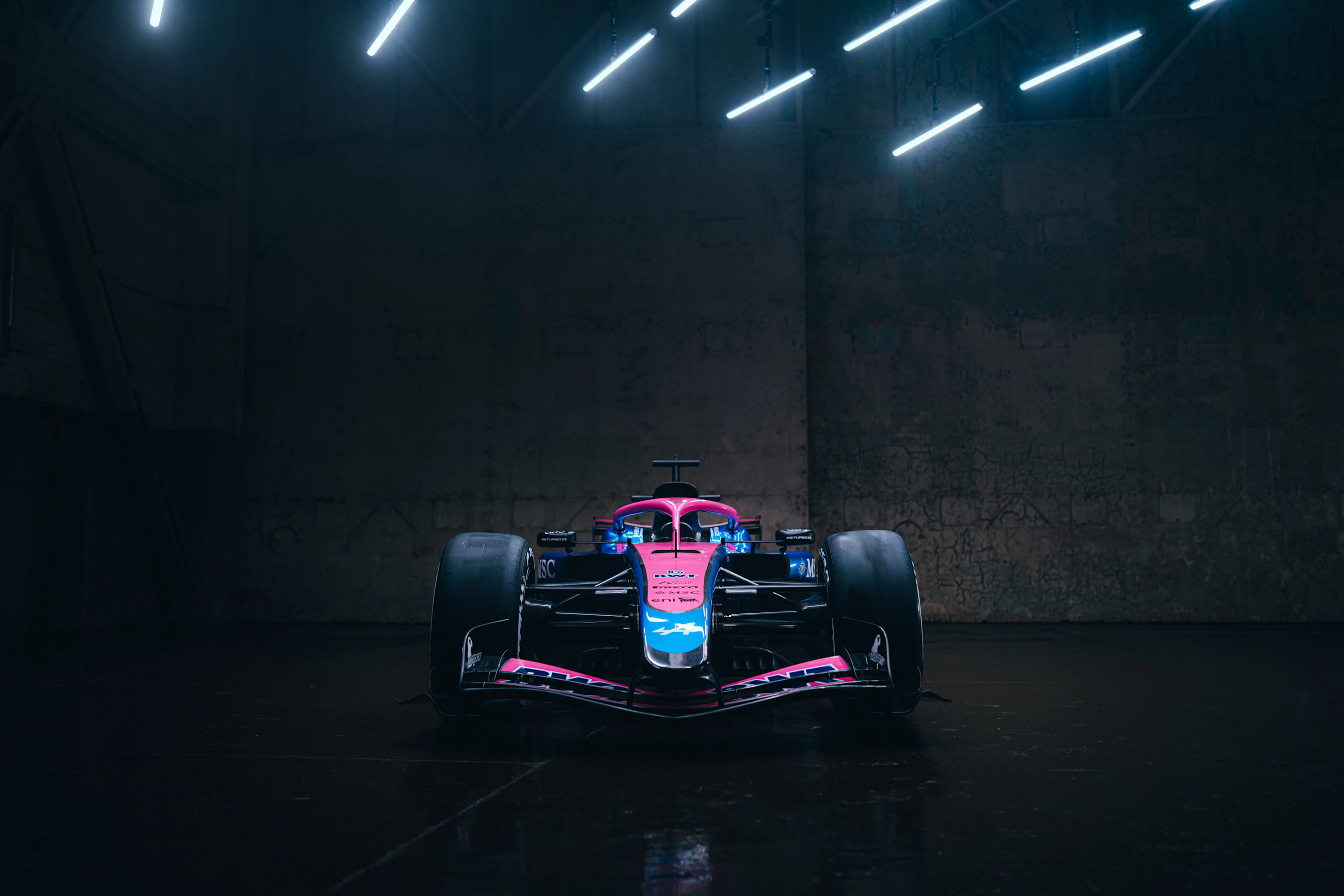 TWJB_BWT_ALPINE_FORMULA_ONE_TEAM-A526_HERO_SHOT_3.jpg