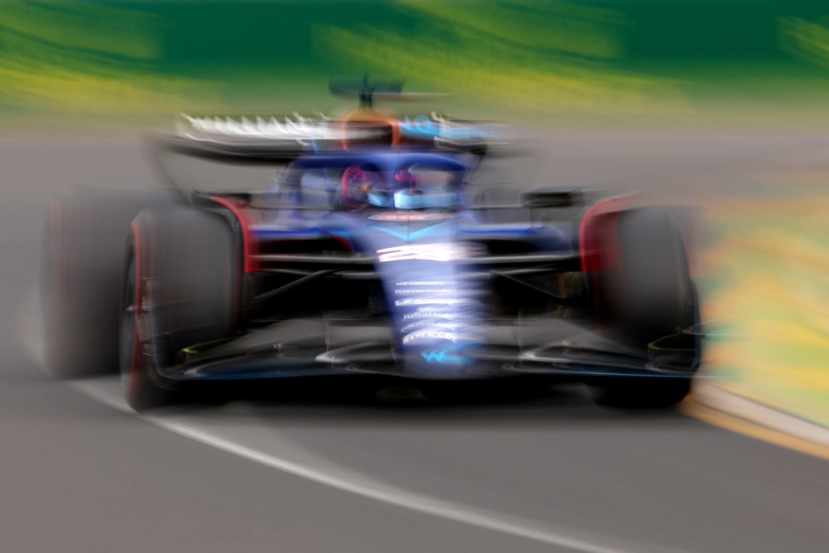MELBOURNE, AUSTRALIA - APRIL 01: Alexander Albon of Thailand driving the (23) Williams FW45