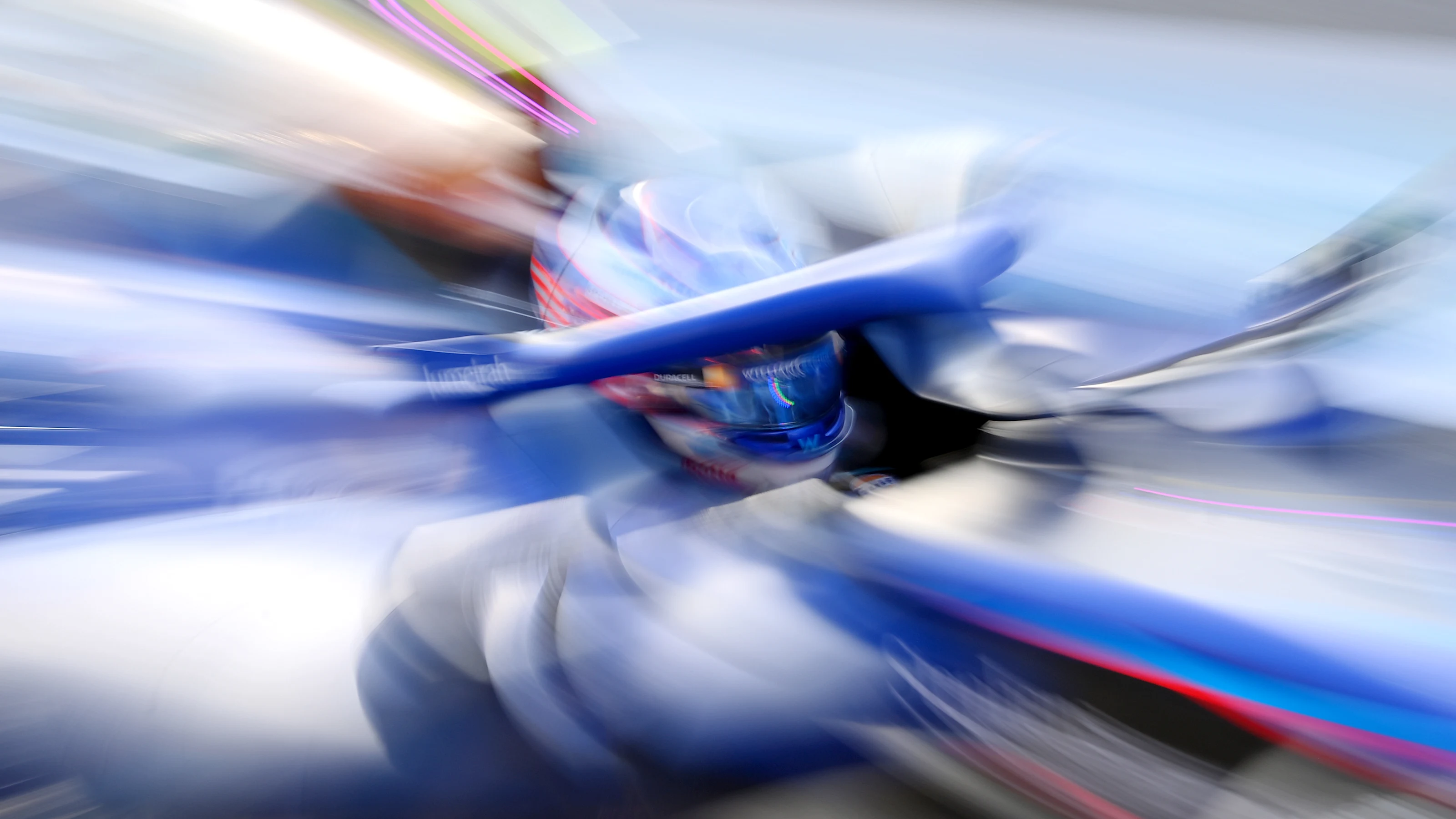 BAKU, AZERBAIJAN - APRIL 28: Logan Sargeant of United States driving the (2) Williams FW45 Mercedes