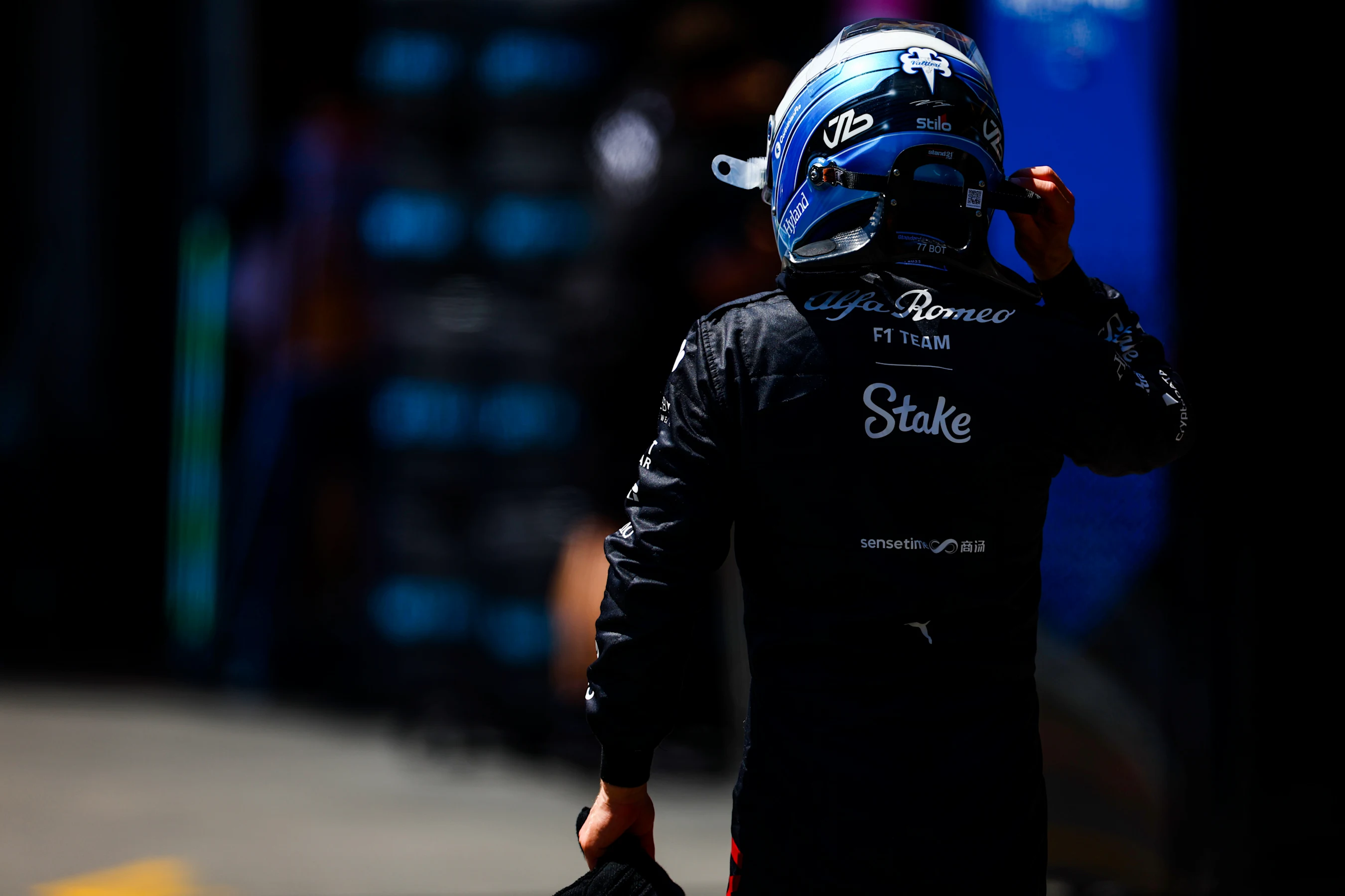 BAKU, AZERBAIJAN - APRIL 29: 17th placed qualifier Valtteri Bottas of Finland and Alfa Romeo F1