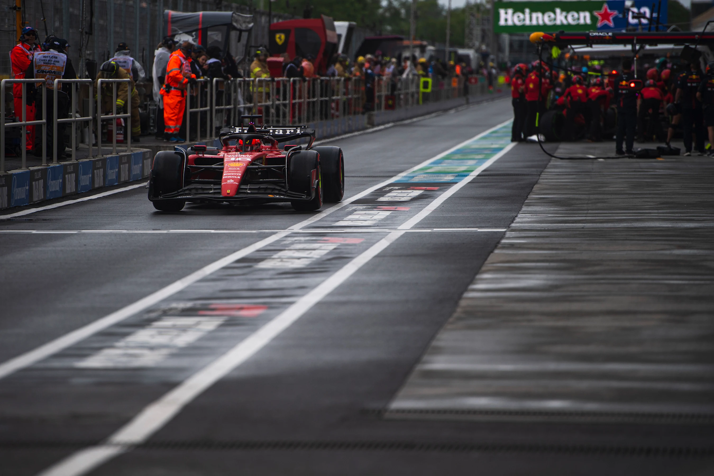 leclerc-qualifying-canada-pits-2023.png