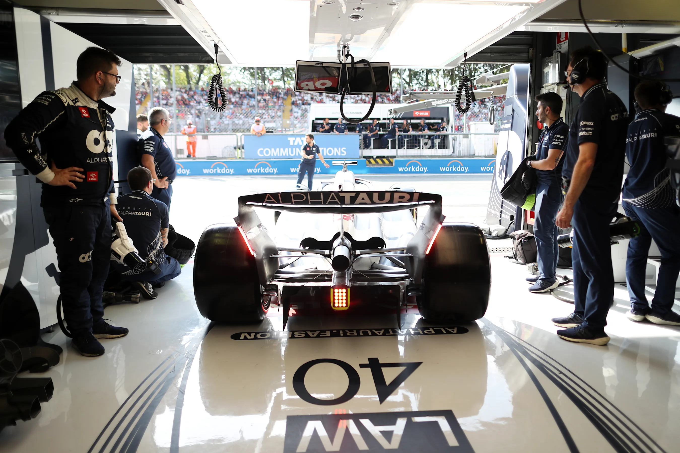 MONZA, ITALY - SEPTEMBER 02: Liam Lawson of New Zealand driving the (40) Scuderia AlphaTauri AT04