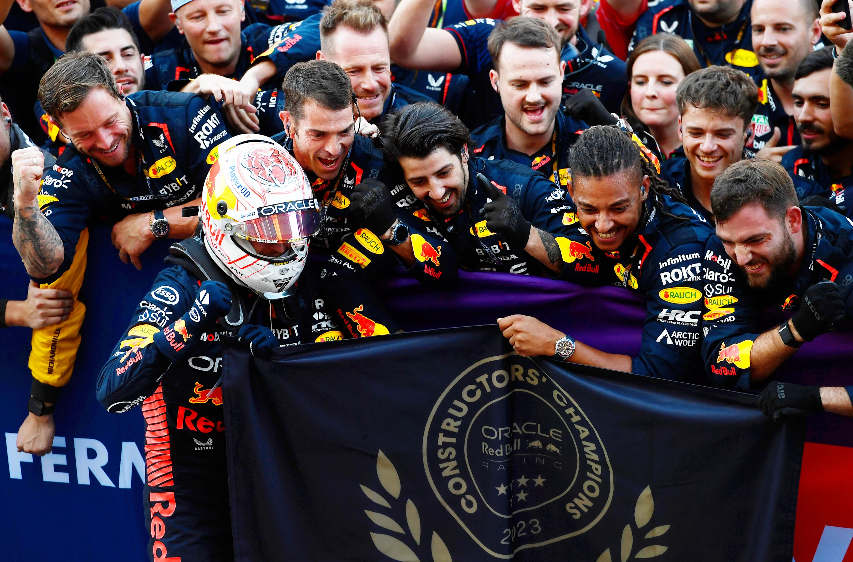SUZUKA, JAPAN - SEPTEMBER 24: Race winner Max Verstappen of the Netherlands and Oracle Red Bull