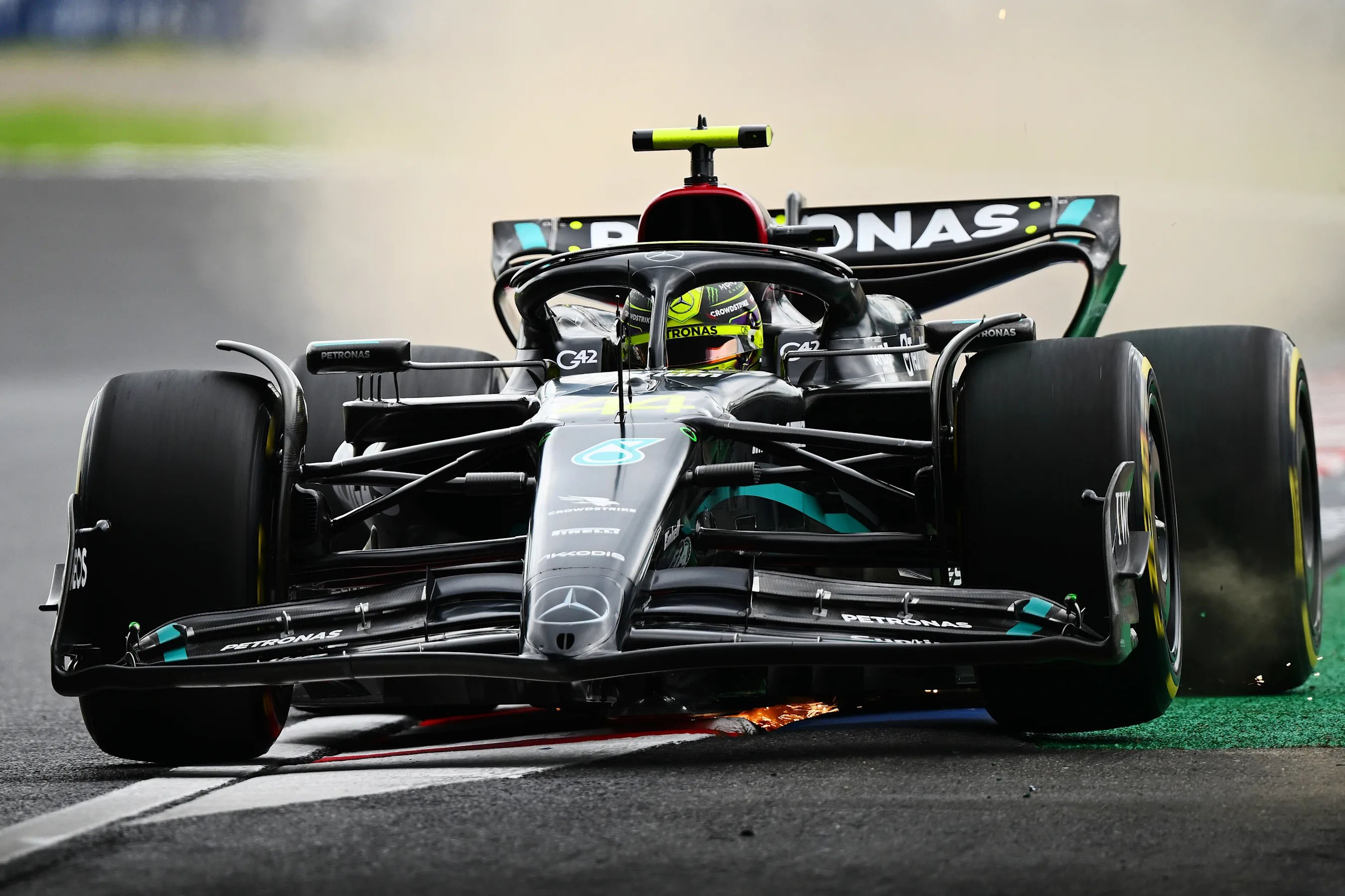 SUZUKA, JAPAN - SEPTEMBER 22: Lewis Hamilton of Great Britain driving the (44) Mercedes AMG