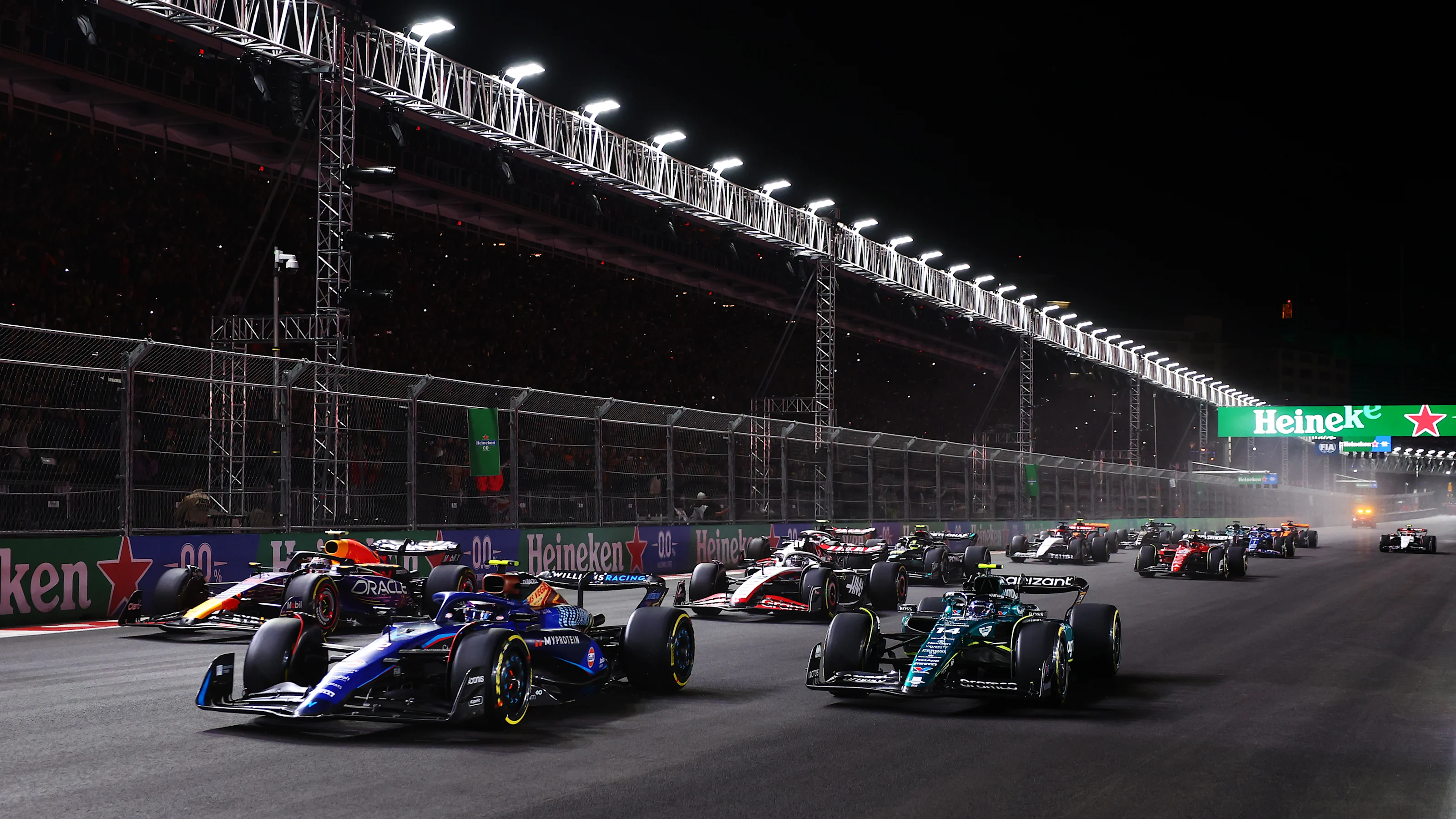 LAS VEGAS, NEVADA - NOVEMBER 18: Logan Sargeant of United States driving the (2) Williams FW45