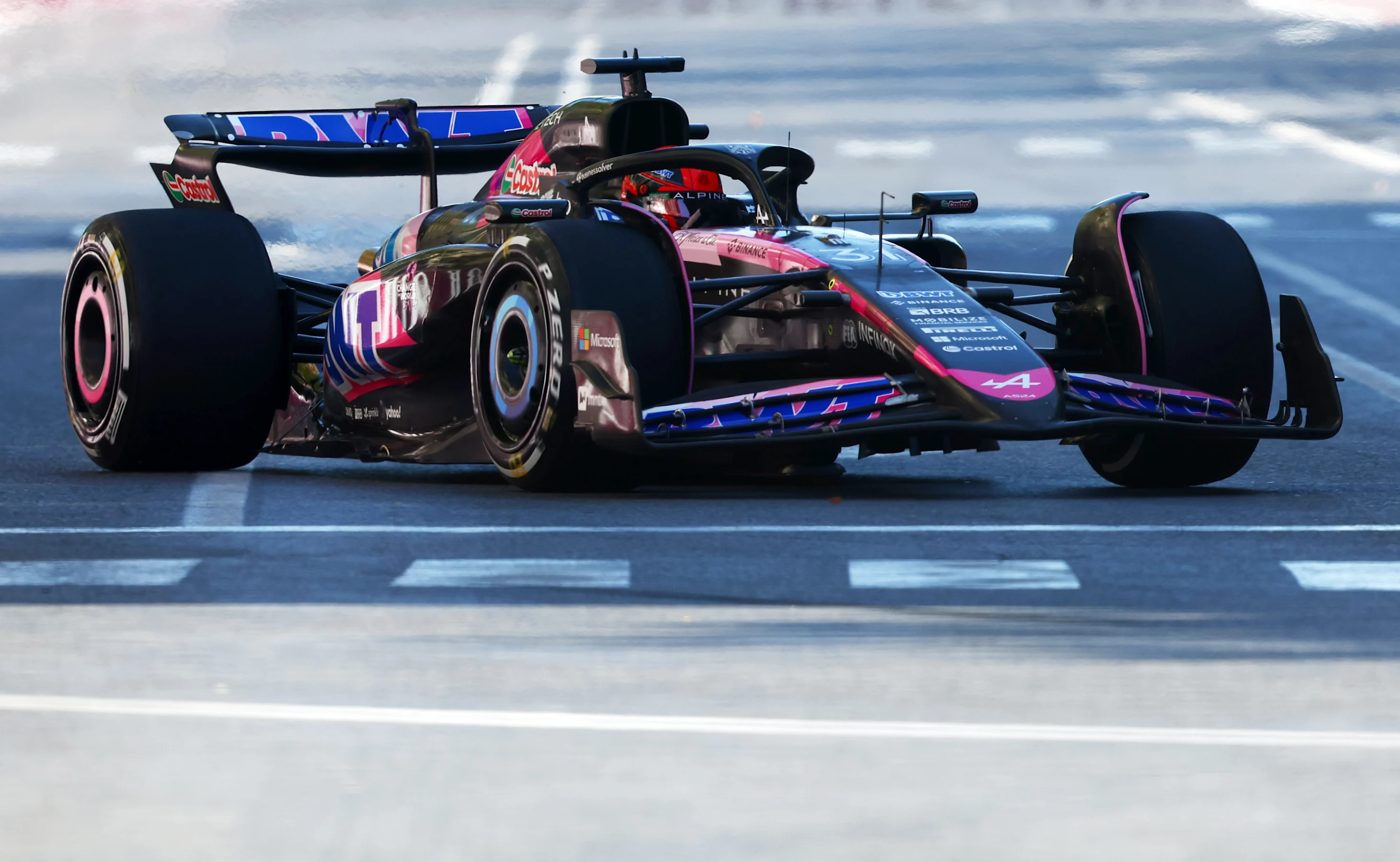 BAKU, AZERBAIJAN - SEPTEMBER 15: Esteban Ocon of France driving the (31) Alpine F1 A524 Renault on