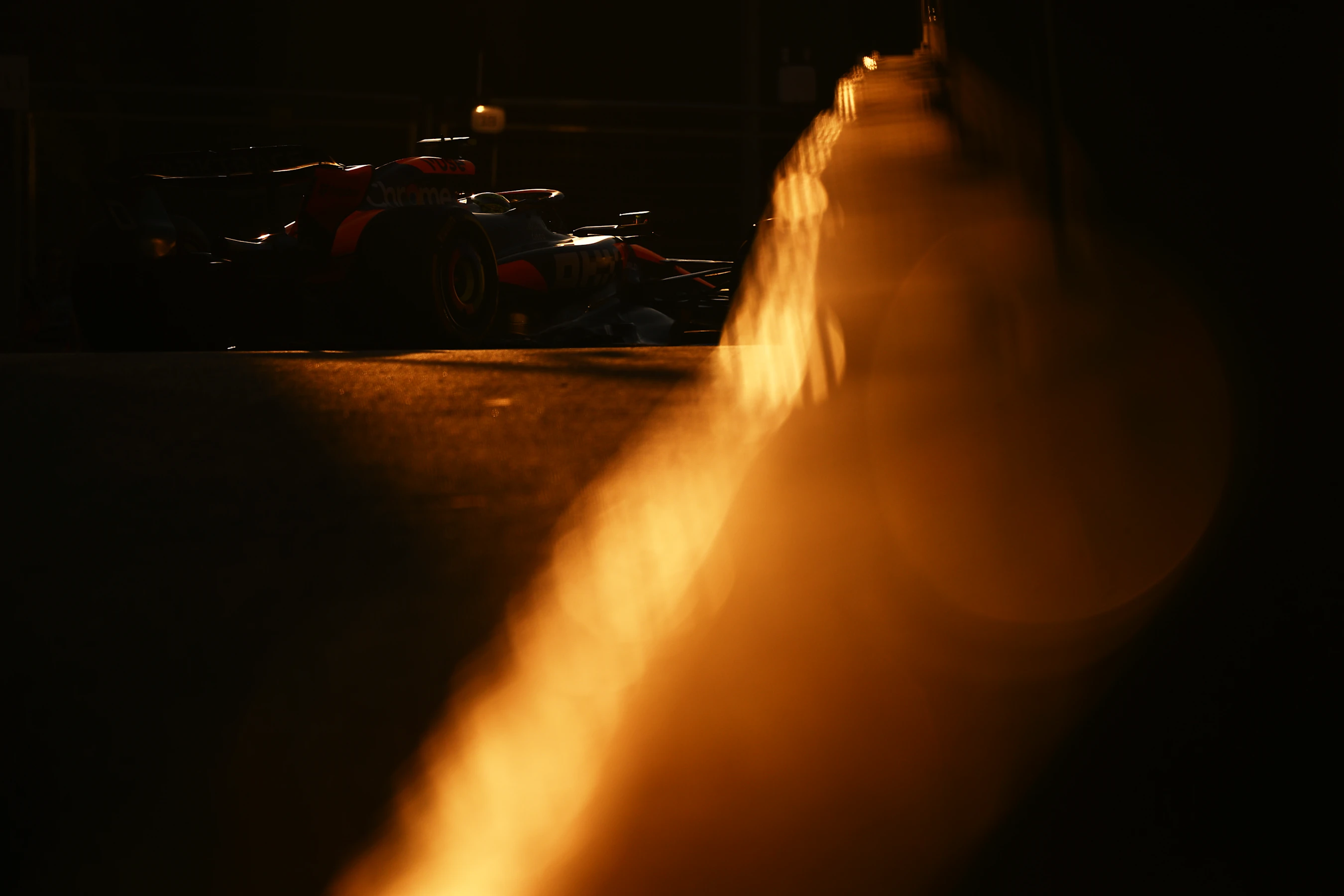 BAKU, AZERBAIJAN - SEPTEMBER 13: Lando Norris of Great Britain driving the (4) McLaren MCL38