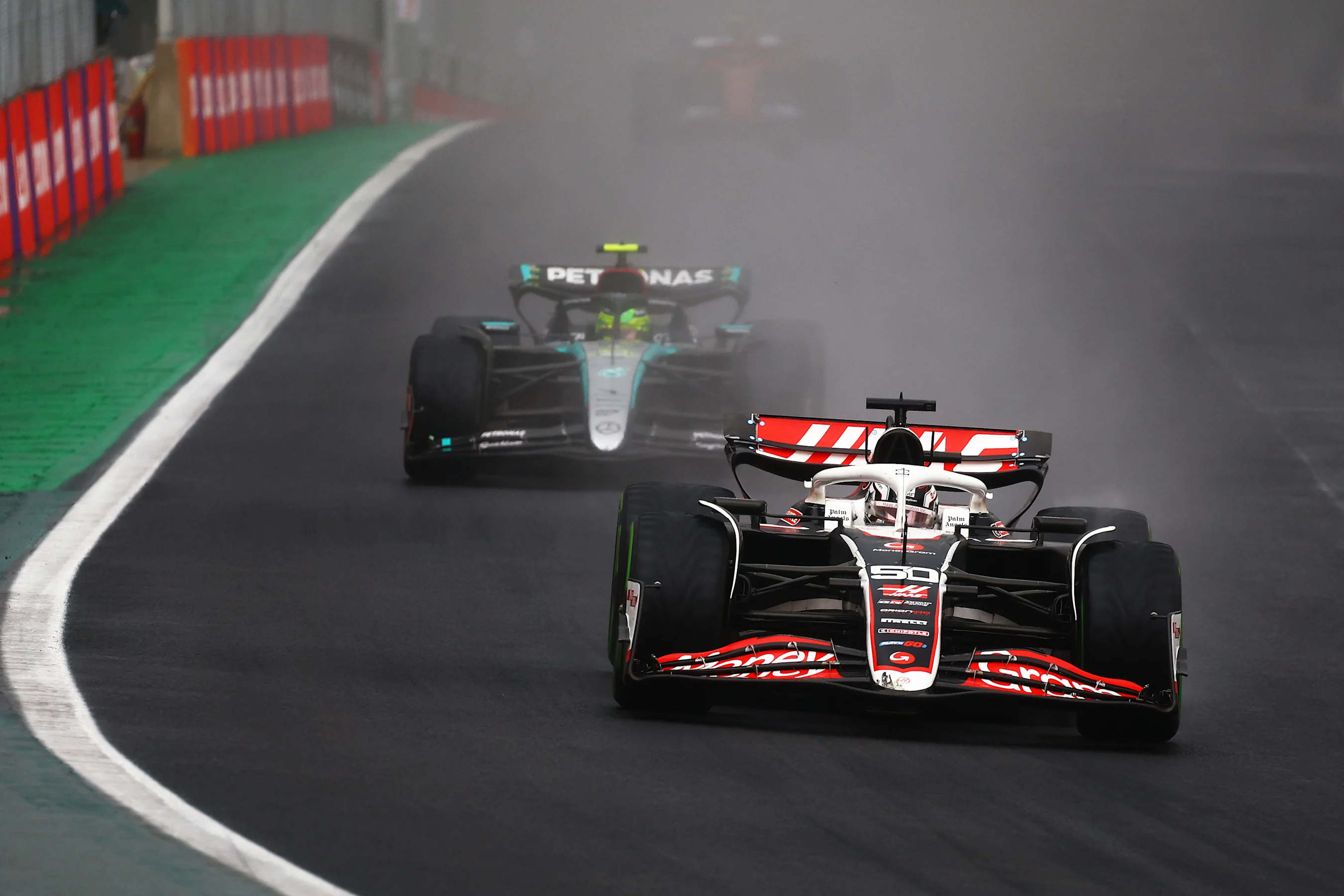 SAO PAULO, BRAZIL - NOVEMBER 03: Oliver Bearman of Great Britain driving the (50) Haas F1 VF-24