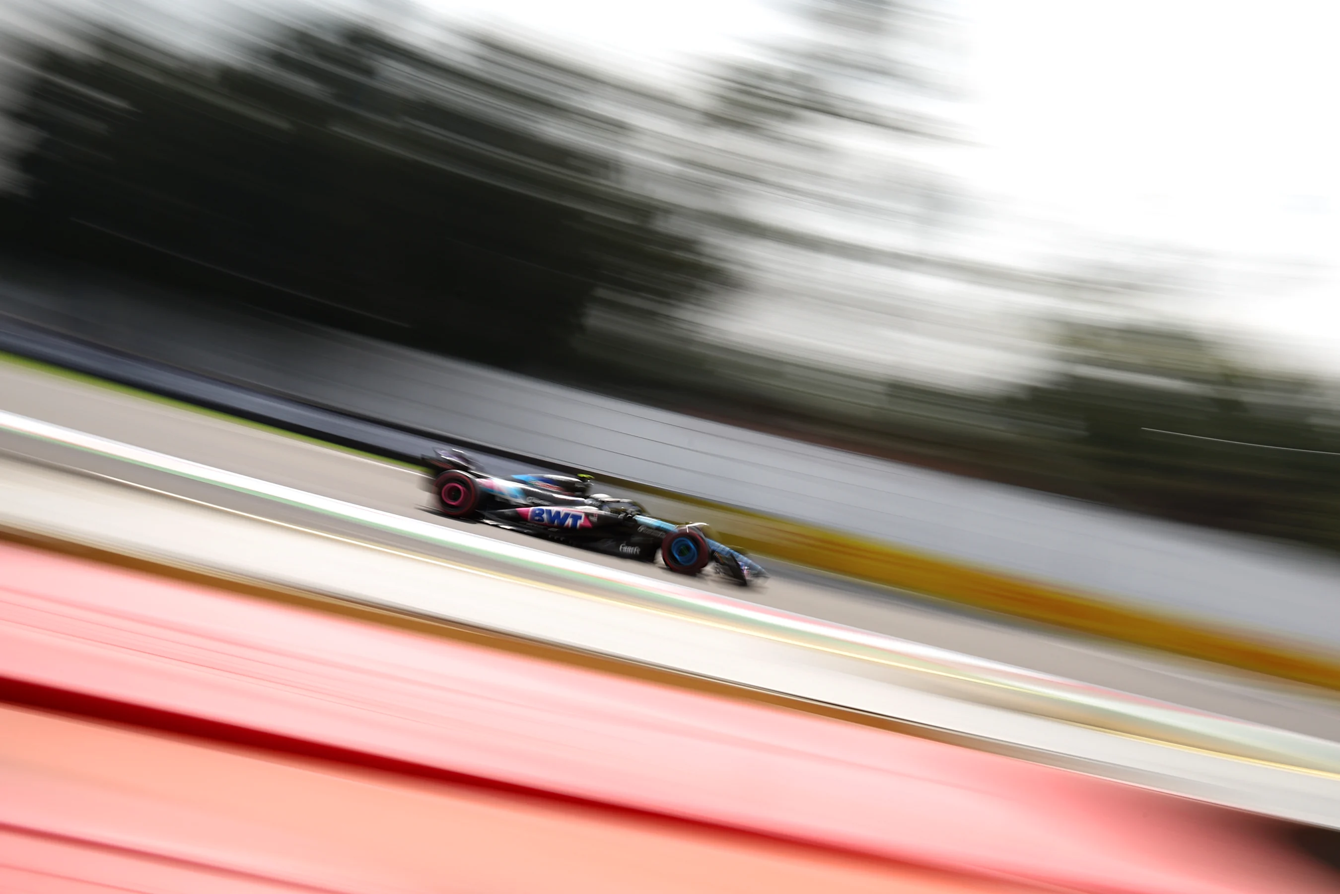 MEXICO CITY, MEXICO - OCTOBER 26: Pierre Gasly of France driving the (10) Alpine F1 A524 Renault on