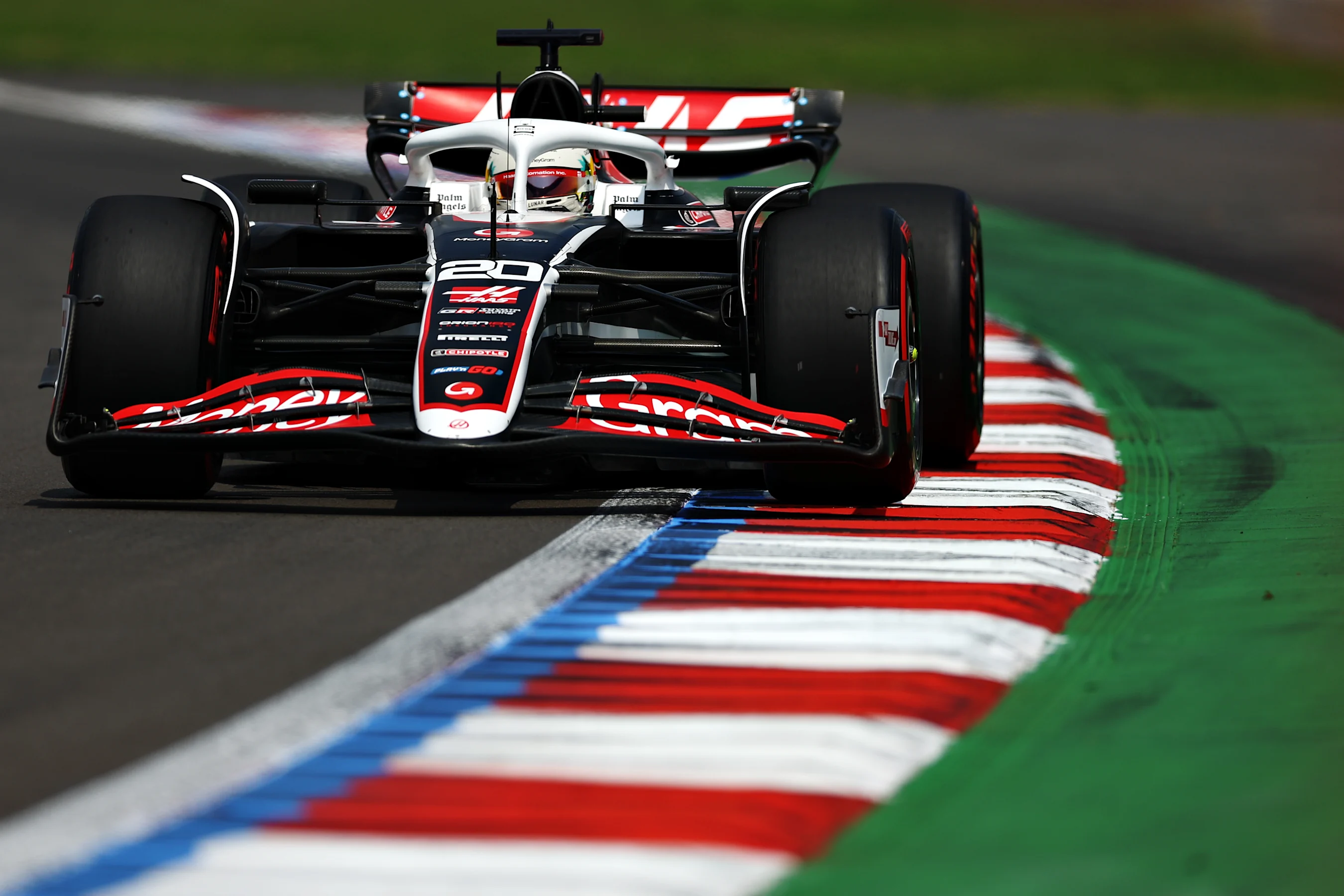 MEXICO CITY, MEXICO - OCTOBER 26: Kevin Magnussen of Denmark driving the (20) Haas F1 VF-24 Ferrari