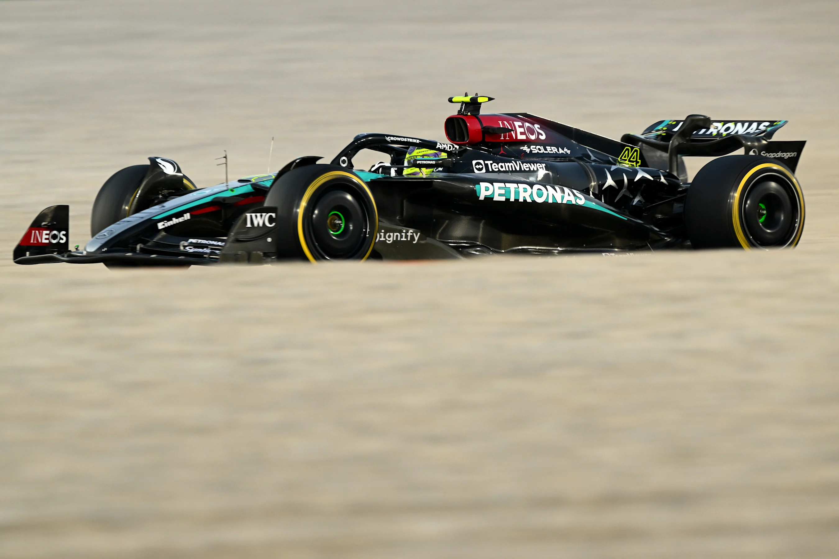 LUSAIL CITY, QATAR - NOVEMBER 29: Lewis Hamilton of Great Britain driving the (44) Mercedes AMG
