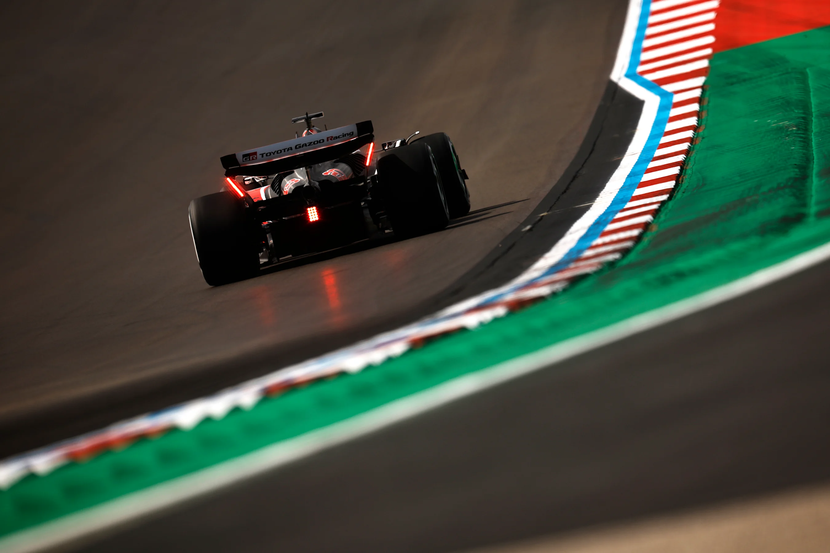 AUSTIN, TEXAS - OCTOBER 18: Kevin Magnussen of Denmark driving the (20) Haas F1 VF-24 Ferrari on