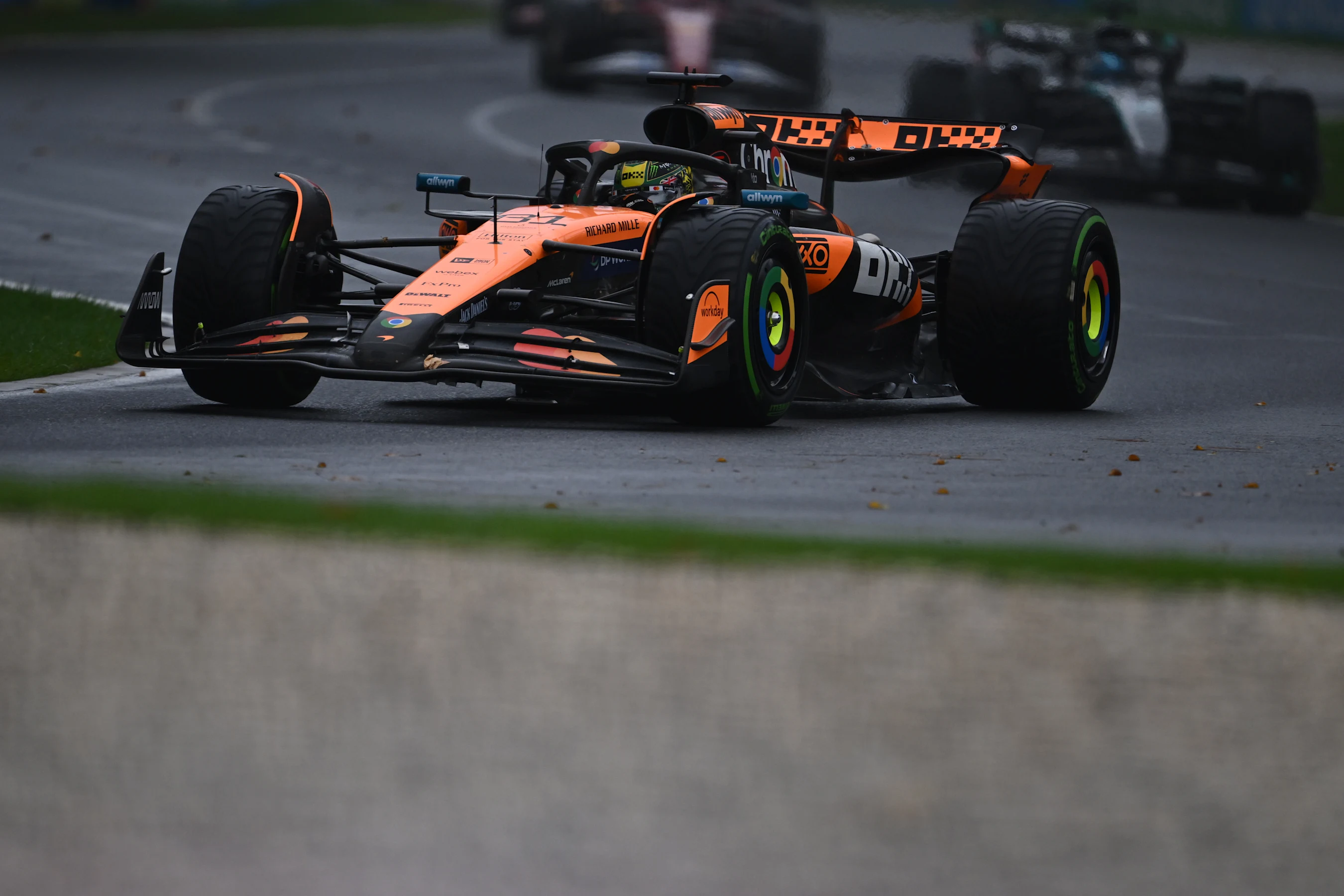 MELBOURNE, AUSTRALIA - MARCH 16: Oscar Piastri of Australia driving the (81) McLaren MCL39 Mercedes