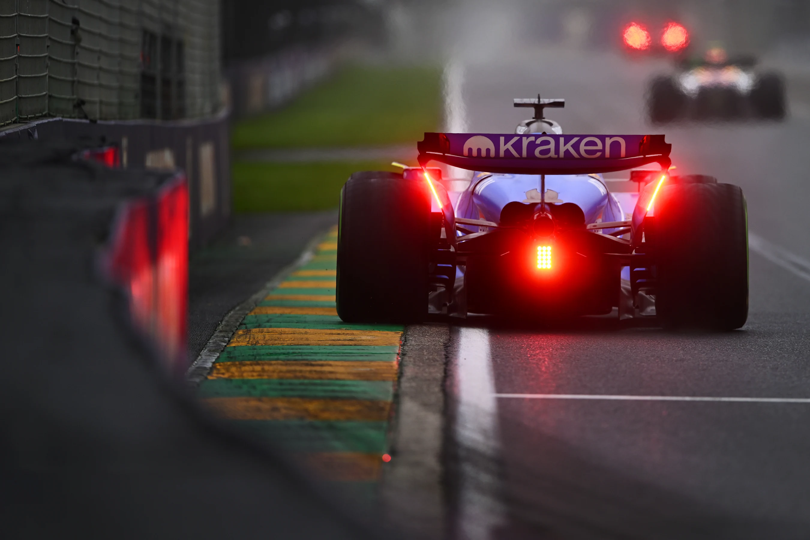 MELBOURNE, AUSTRALIA - MARCH 16: Alexander Albon of Thailand driving the (23) Williams FW47